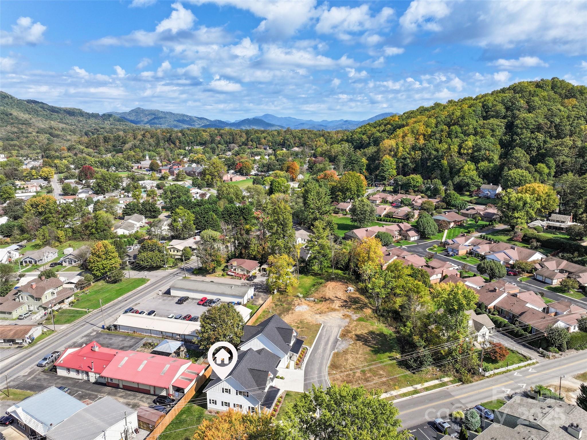 11 Riemar Lane — Waynesville