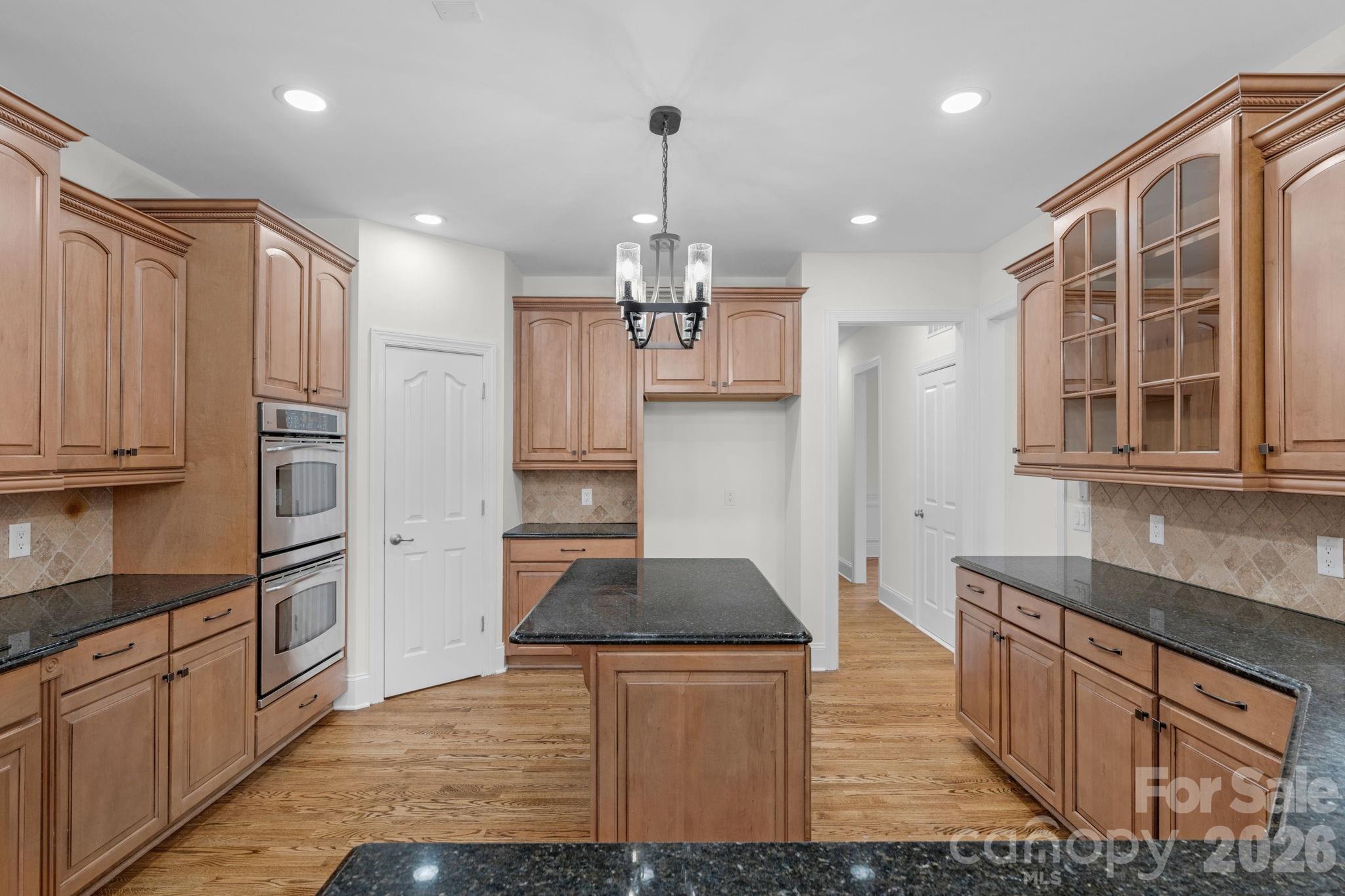 1300 Longleaf Court — Matthews
