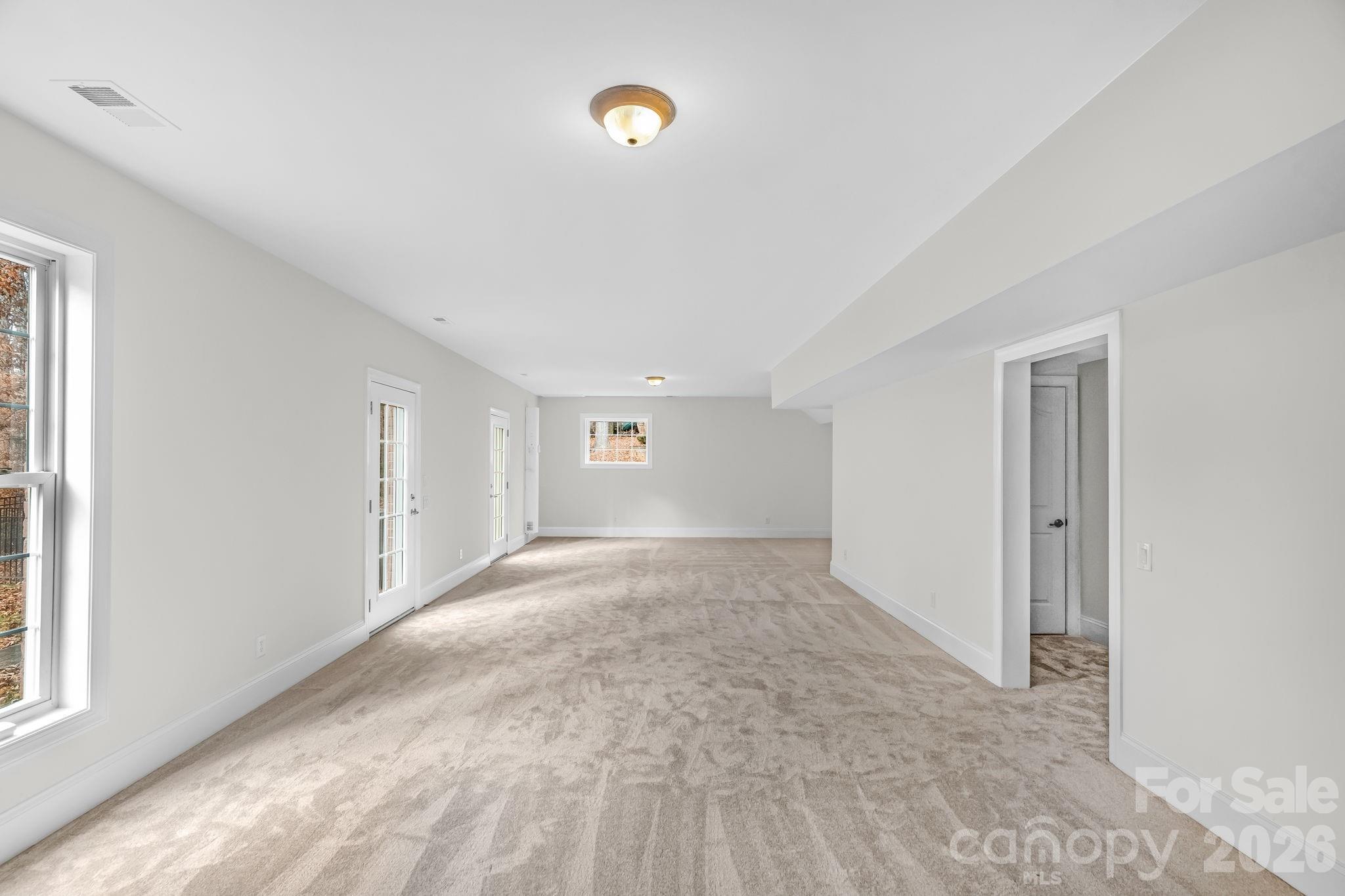 1300 Longleaf Court — Matthews