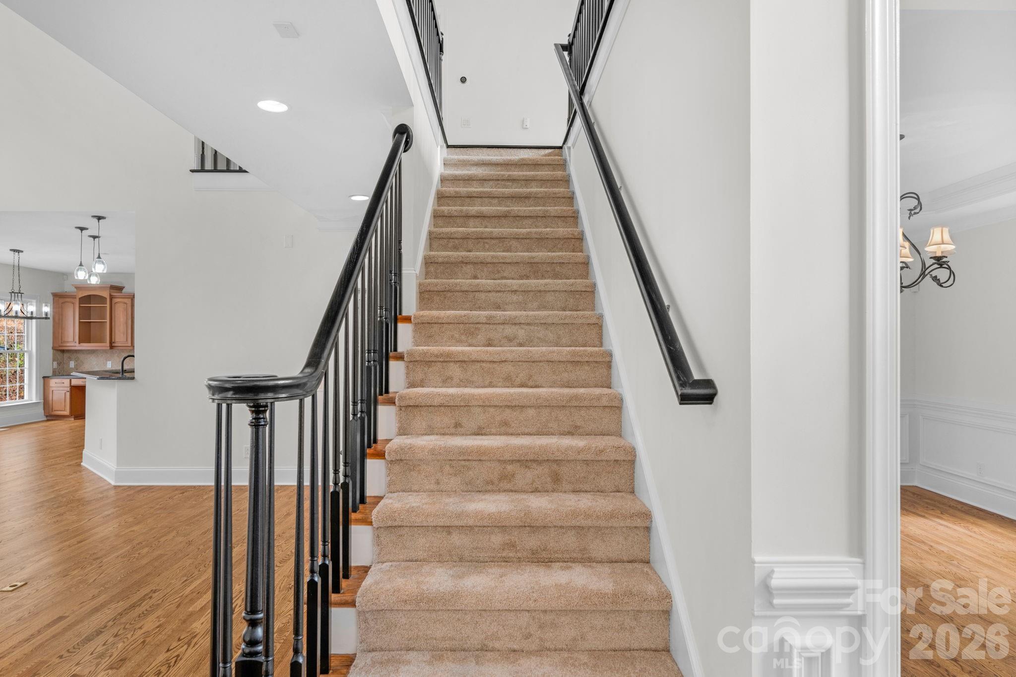 1300 Longleaf Court — Matthews