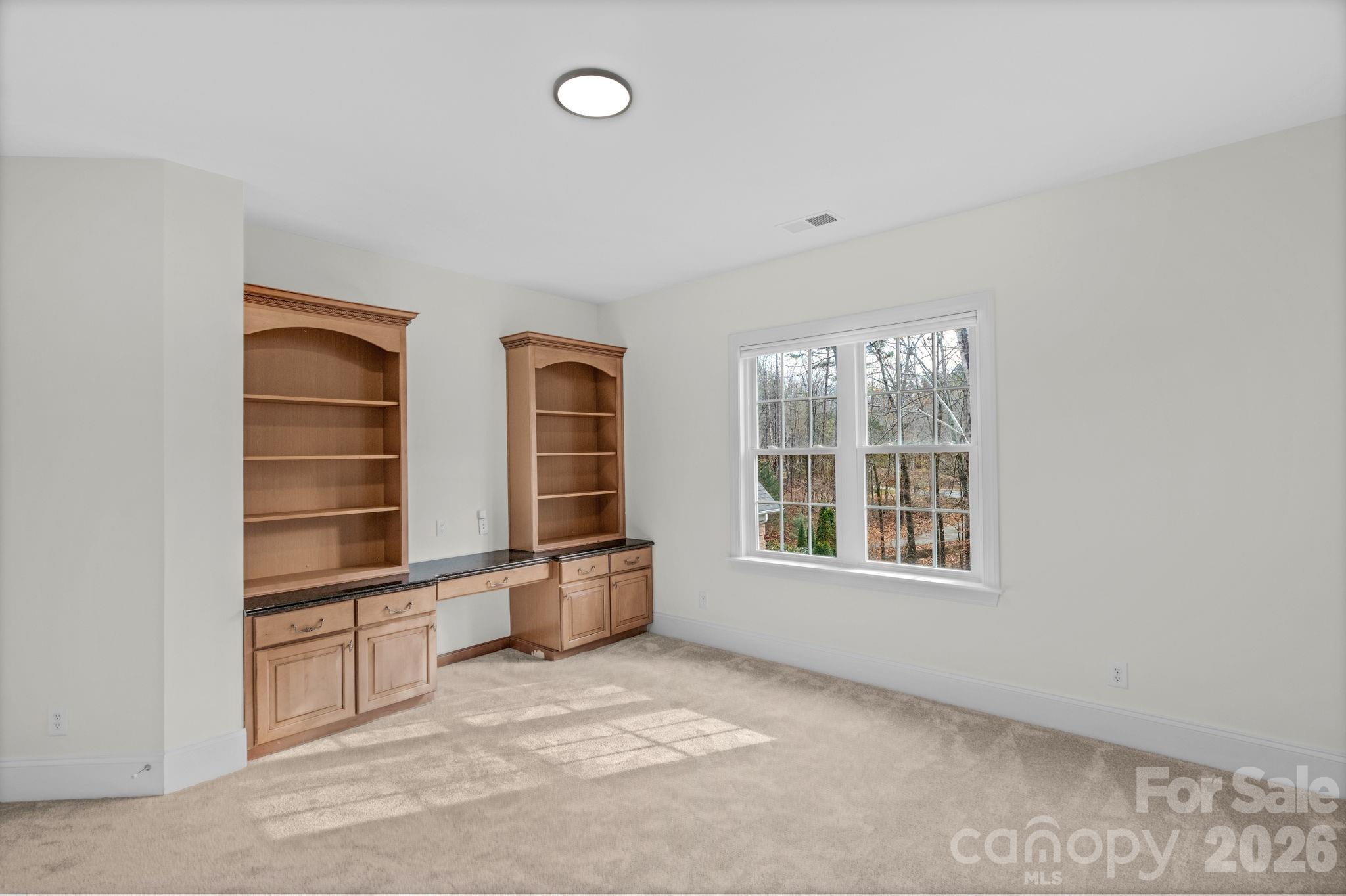 1300 Longleaf Court — Matthews