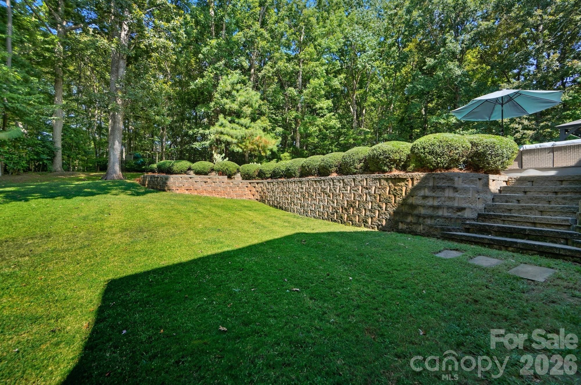 1300 Longleaf Court — Matthews