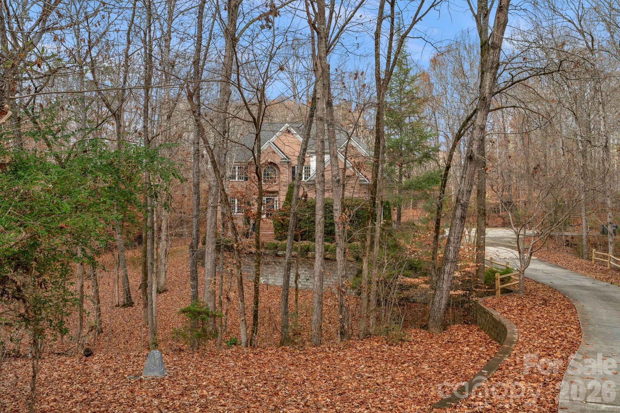 1300 Longleaf Court — Matthews
