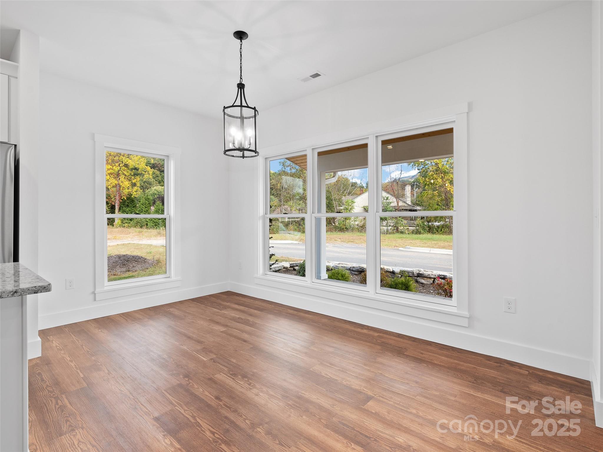15 Riemar Lane — Waynesville