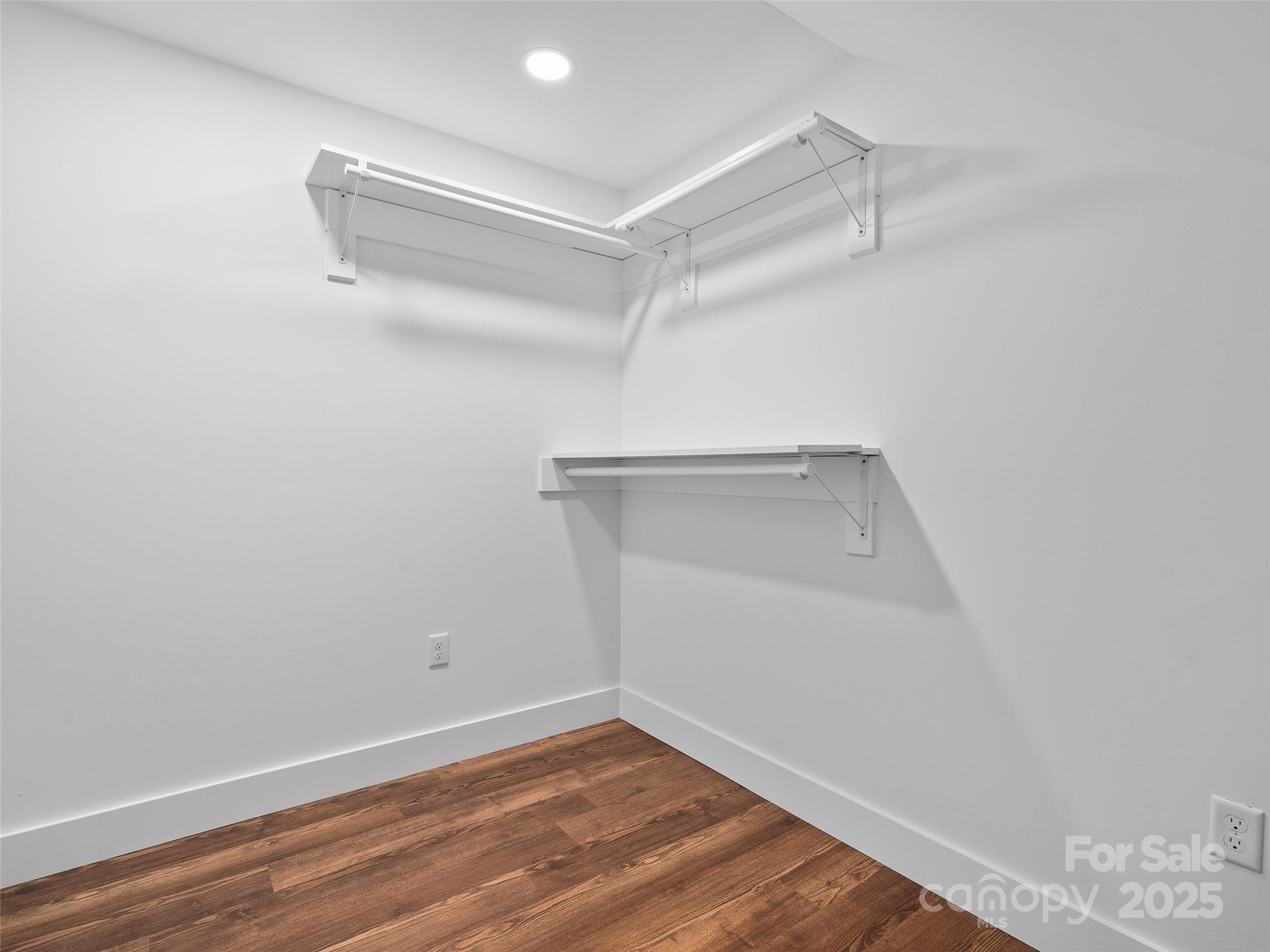15 Riemar Lane — Waynesville