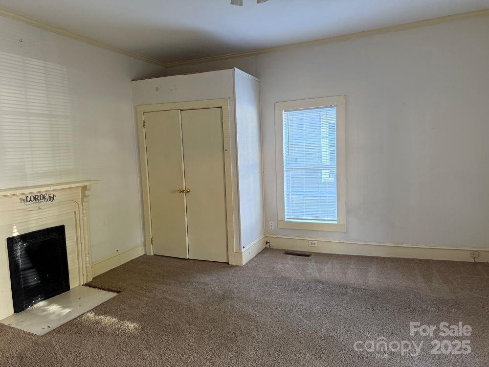 817 JACKSON Street S — Salisbury