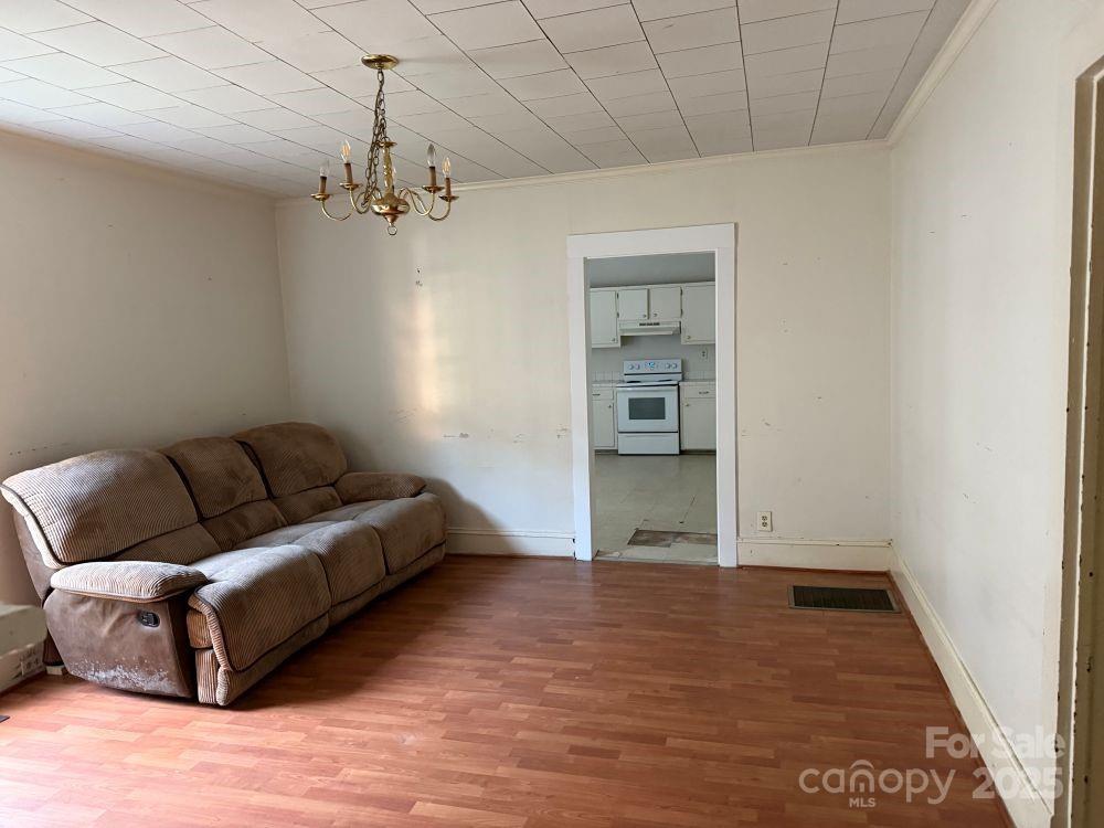 817 JACKSON Street S — Salisbury