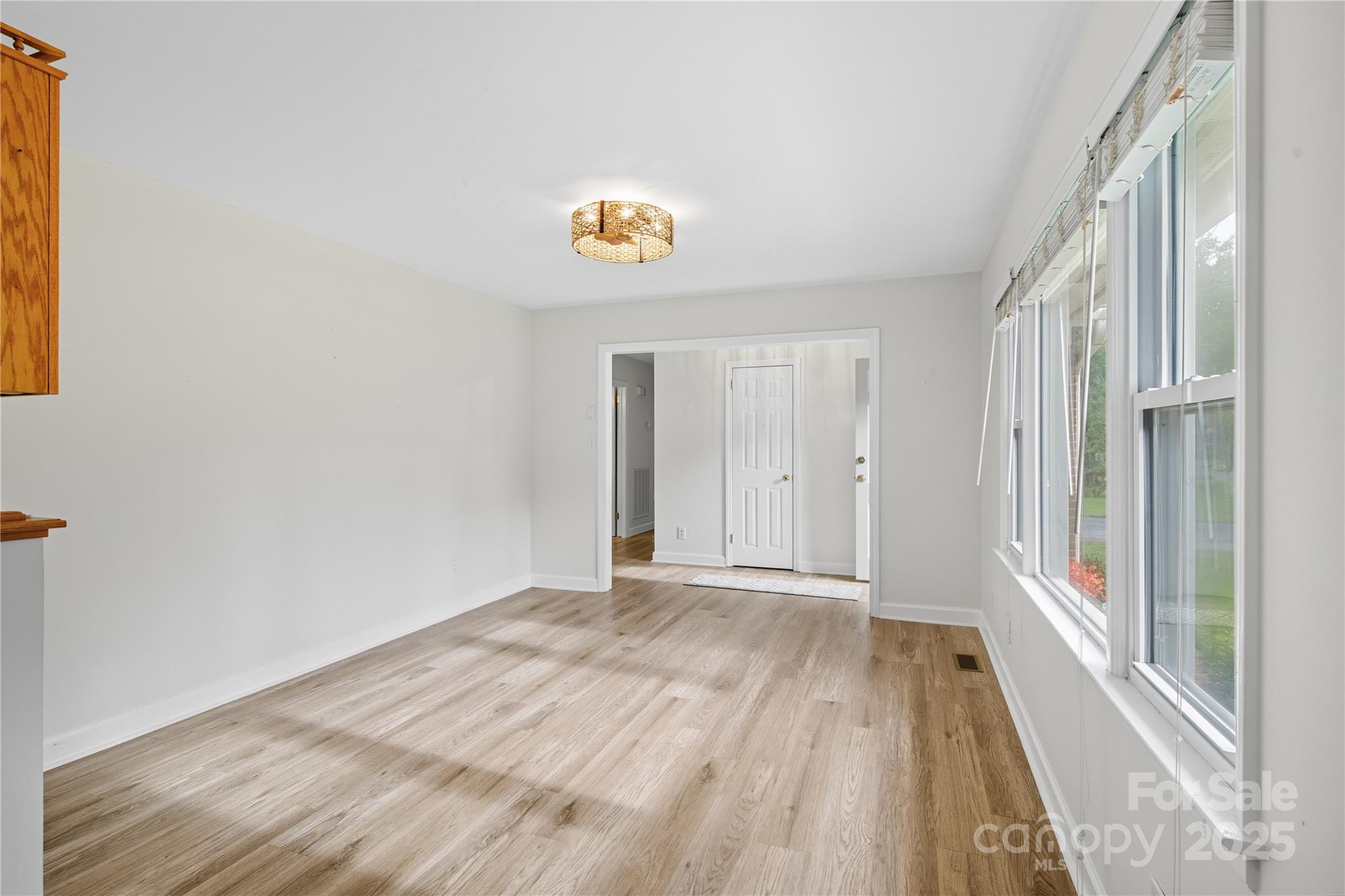 2101 Shady Lane — Monroe