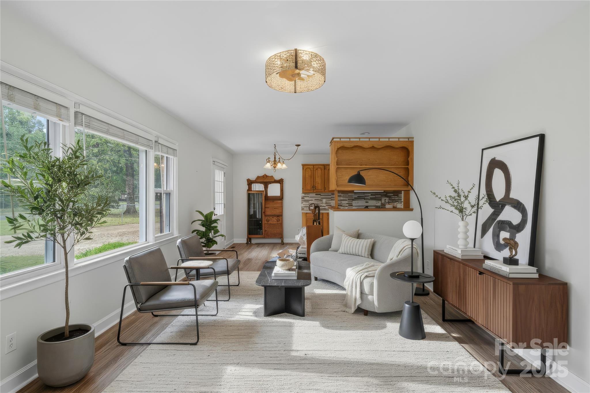 2101 Shady Lane — Monroe