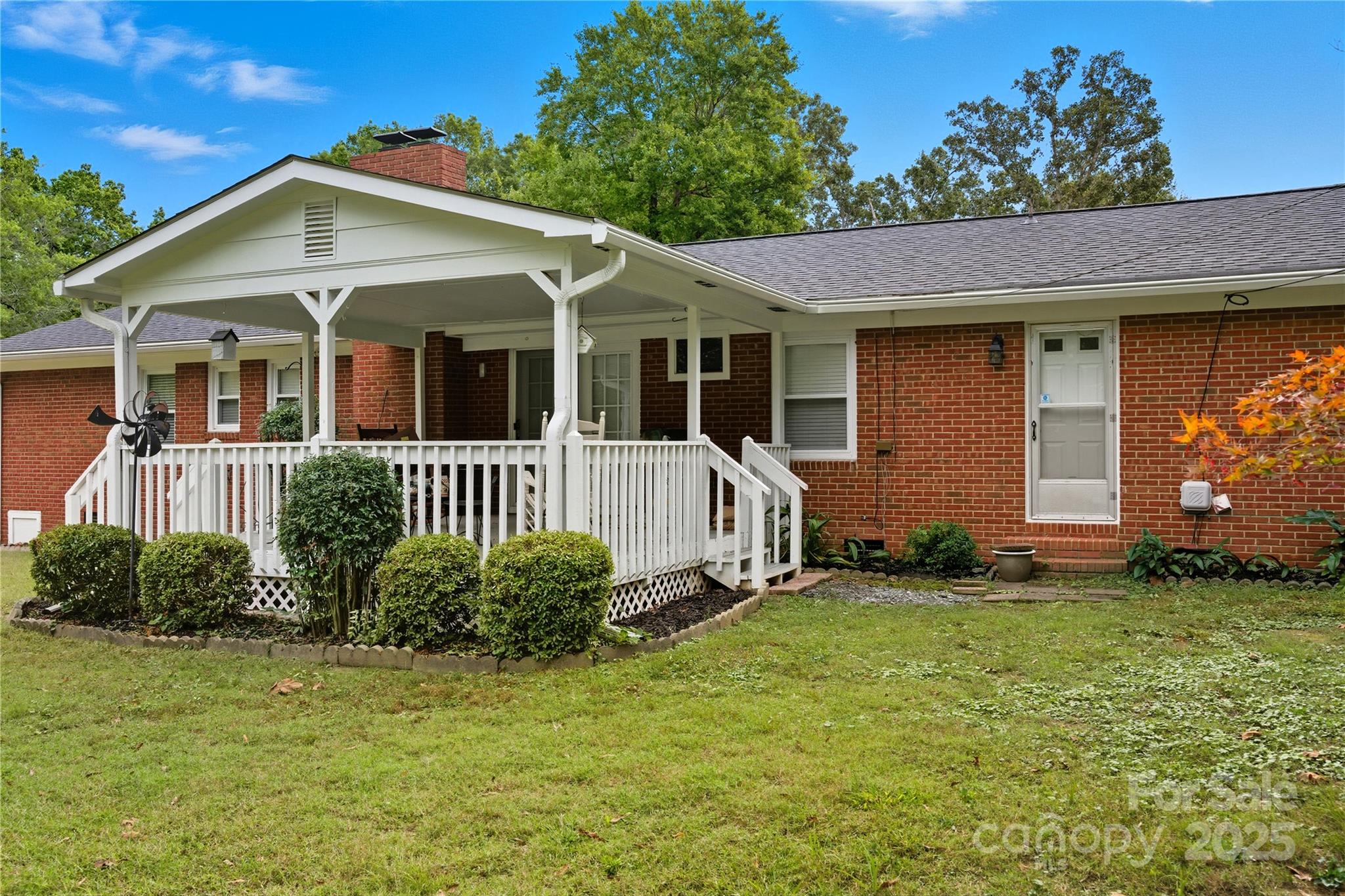 2101 Shady Lane — Monroe
