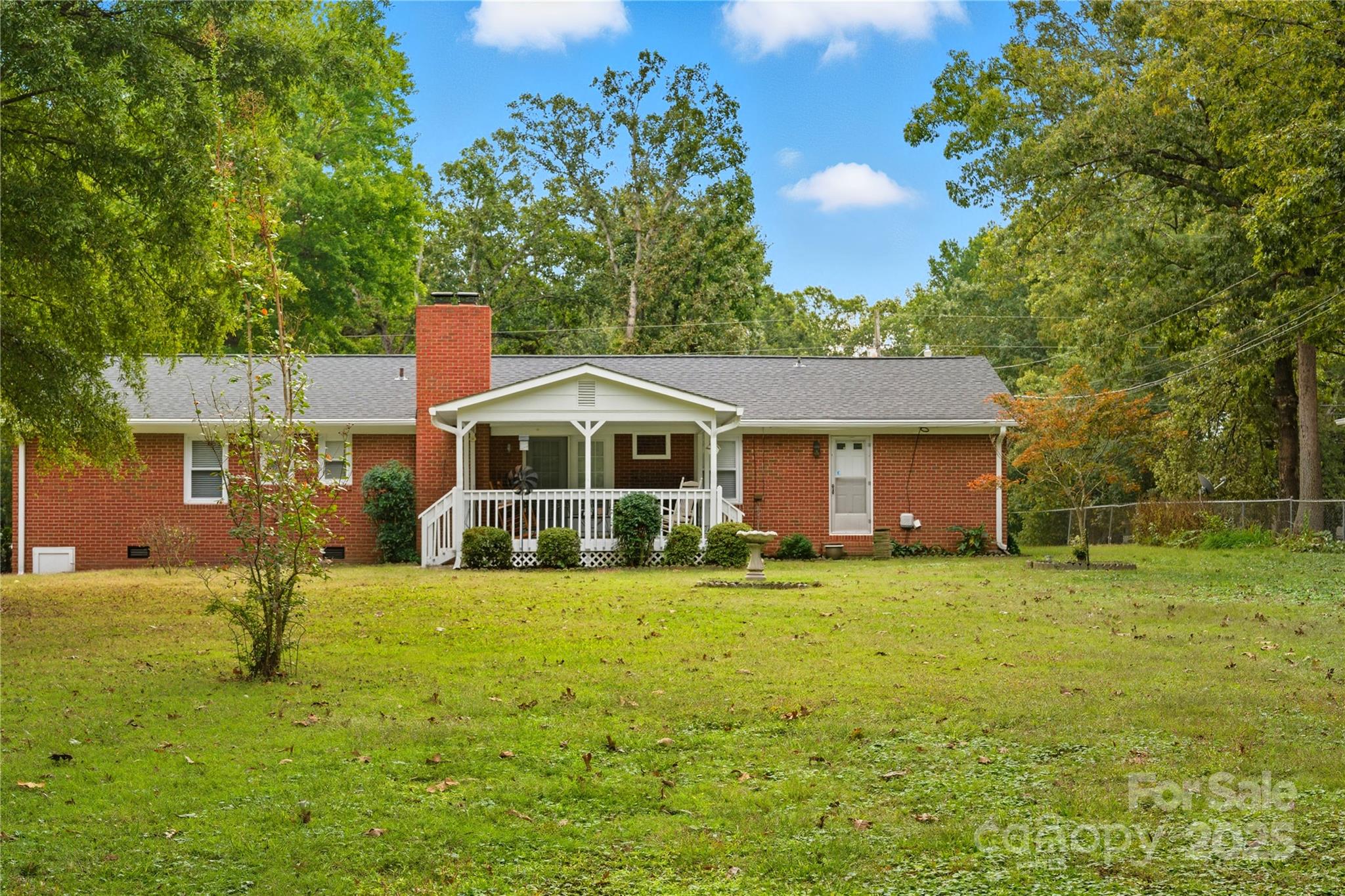 2101 Shady Lane — Monroe