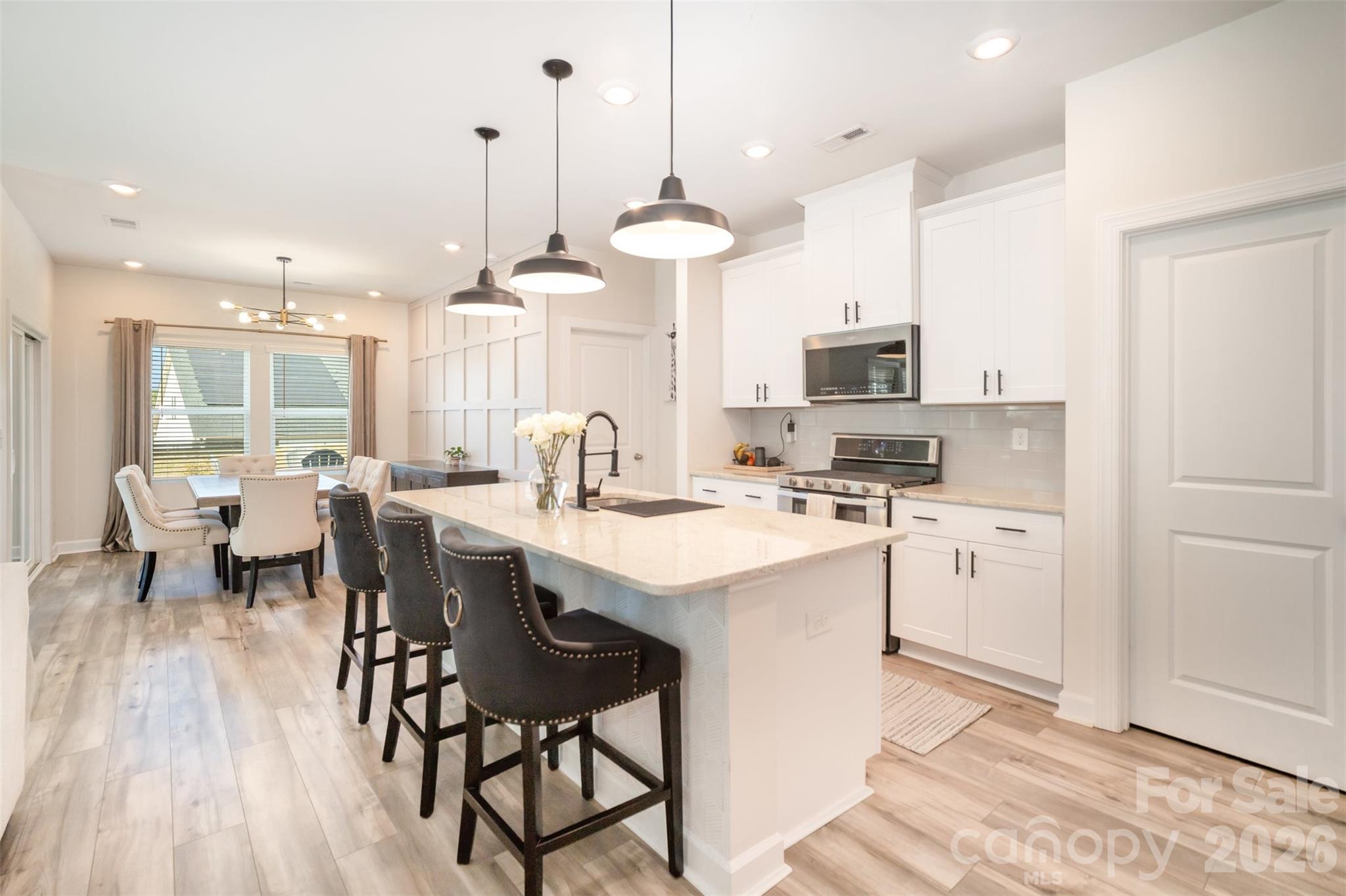 4424 Bright Road — Charlotte