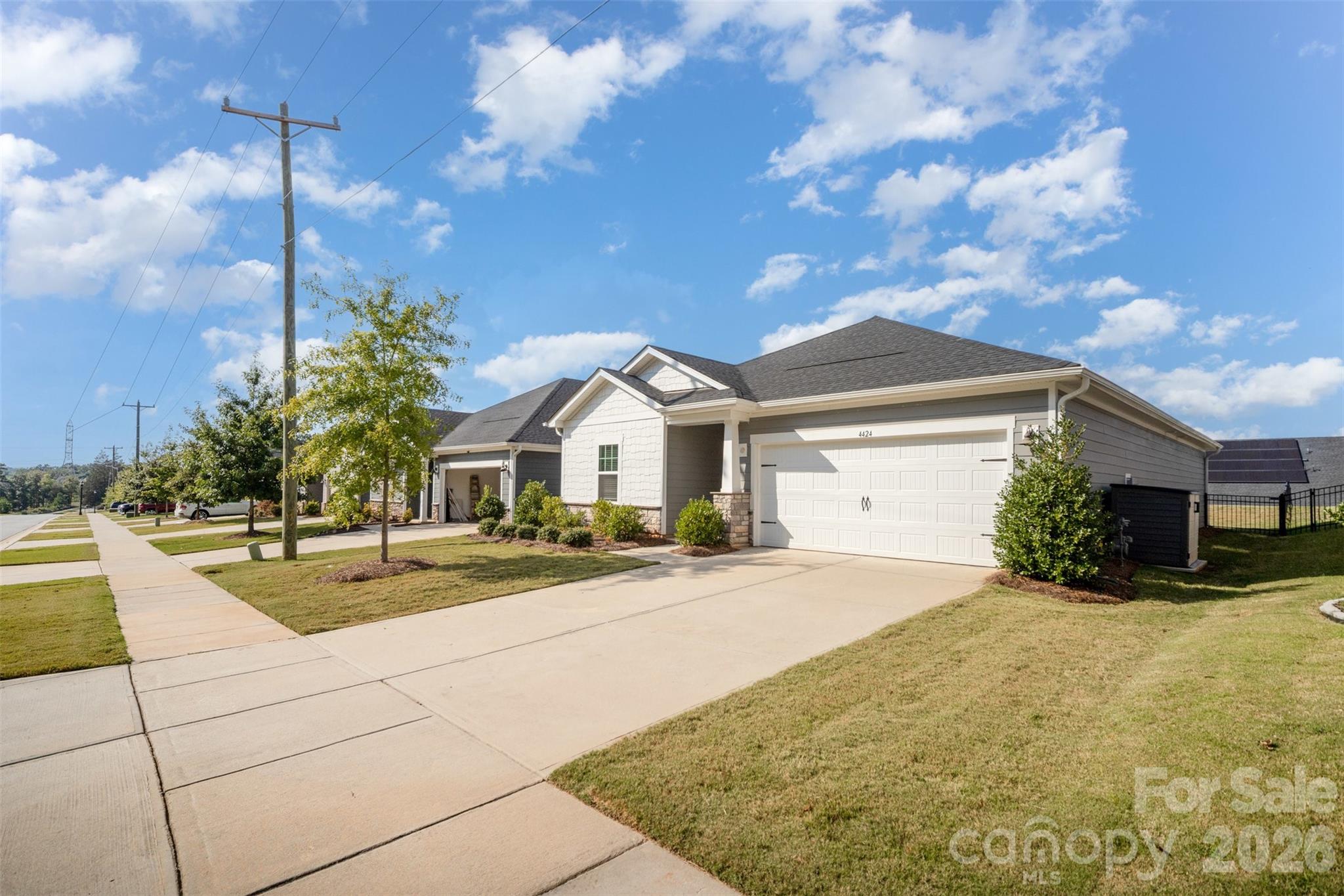 4424 Bright Road — Charlotte