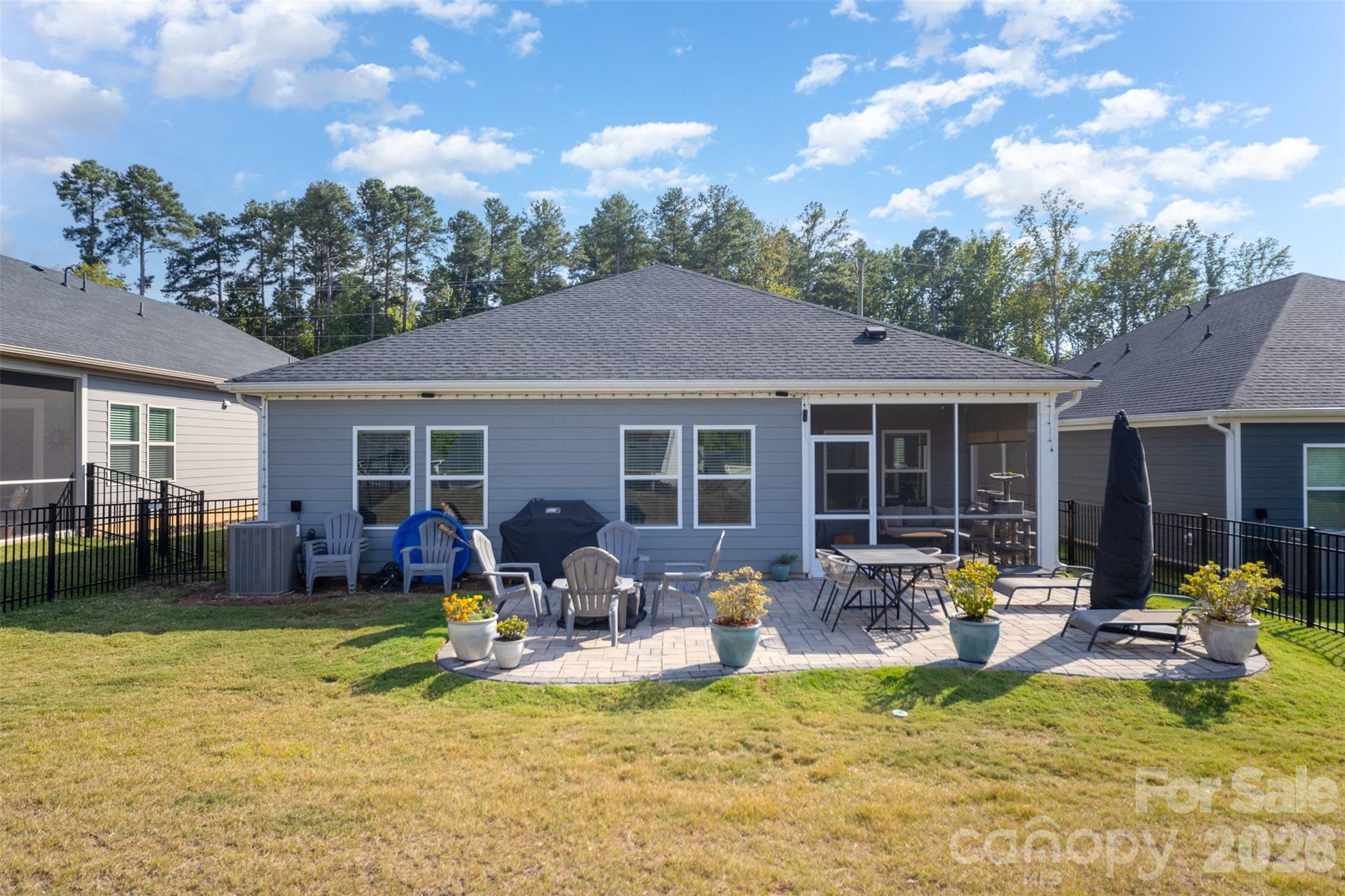4424 Bright Road — Charlotte