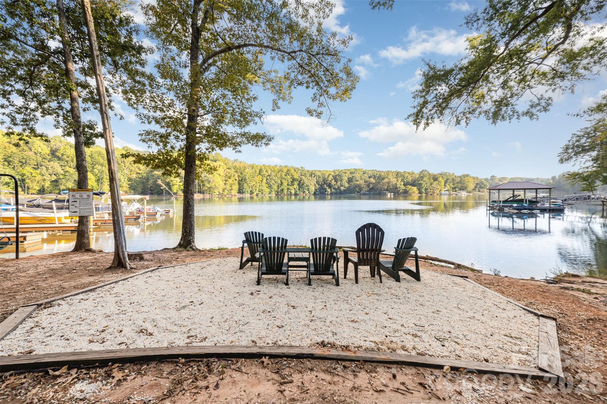 4424 Bright Road — Charlotte