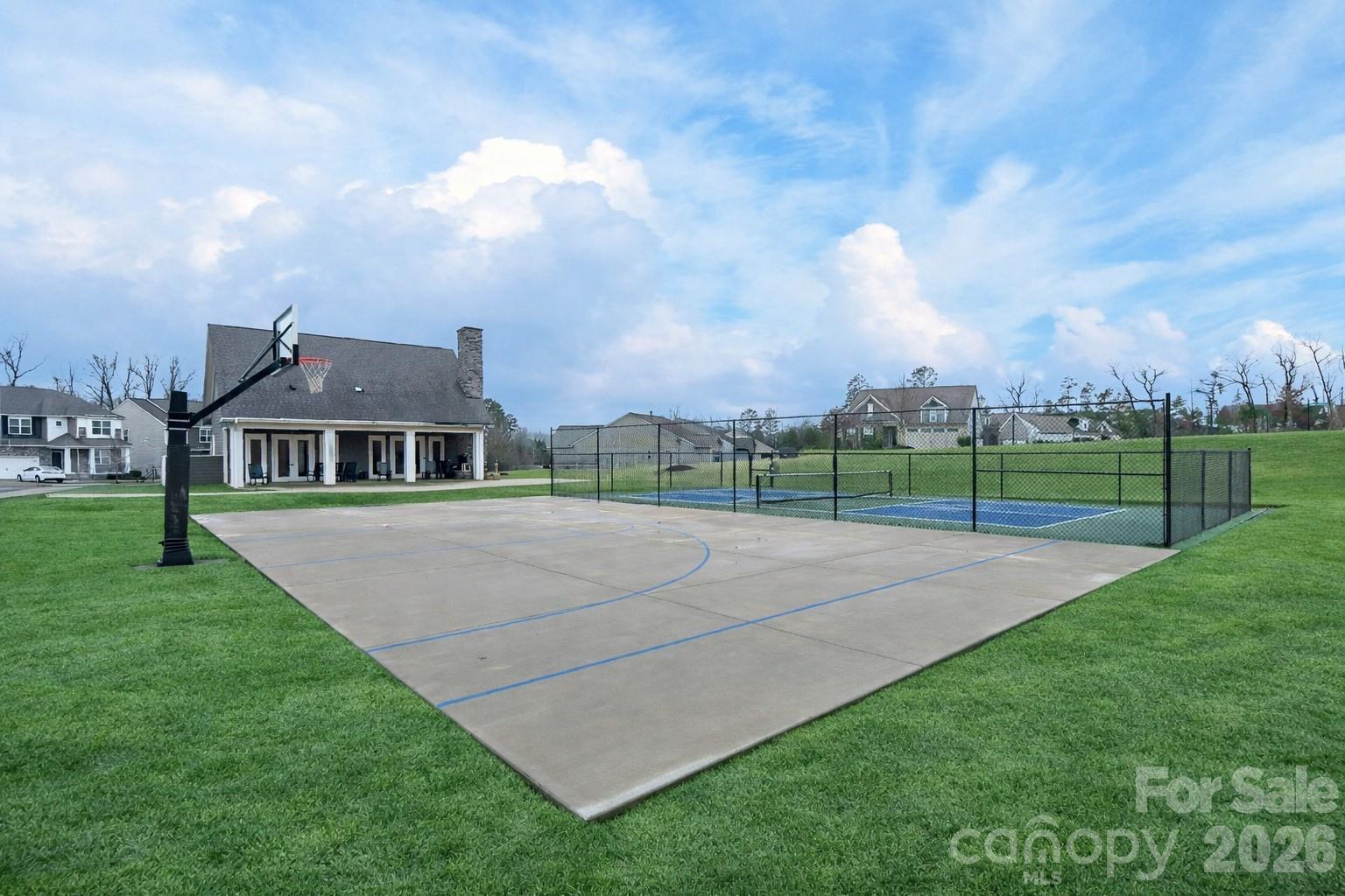 2002 Trindle Vine Lane — Waxhaw