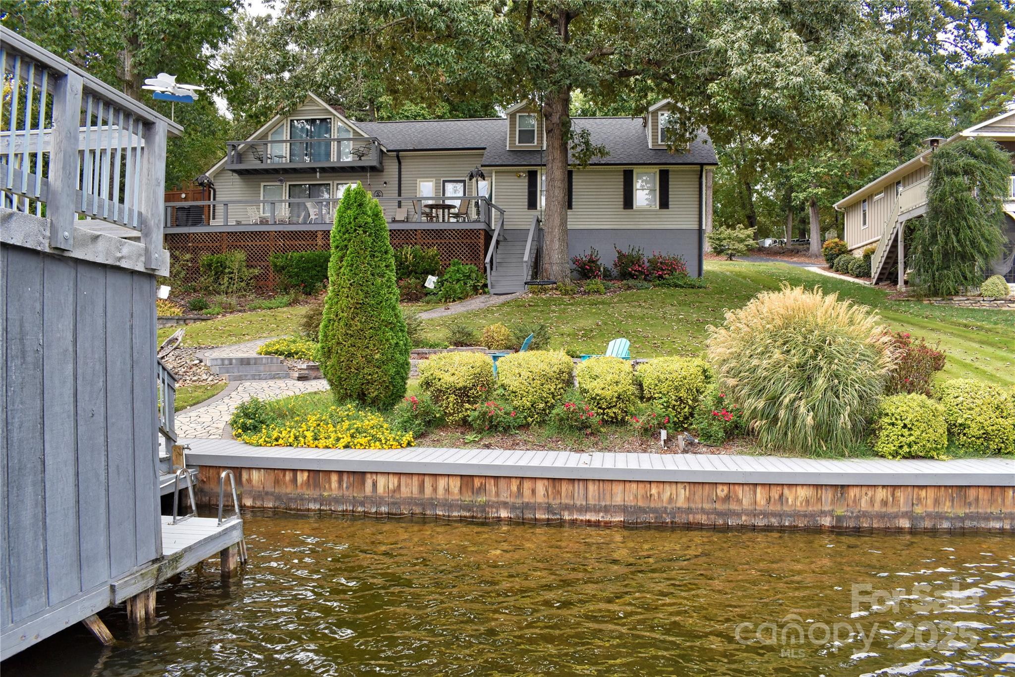 117 Sunrise Point — Badin Lake