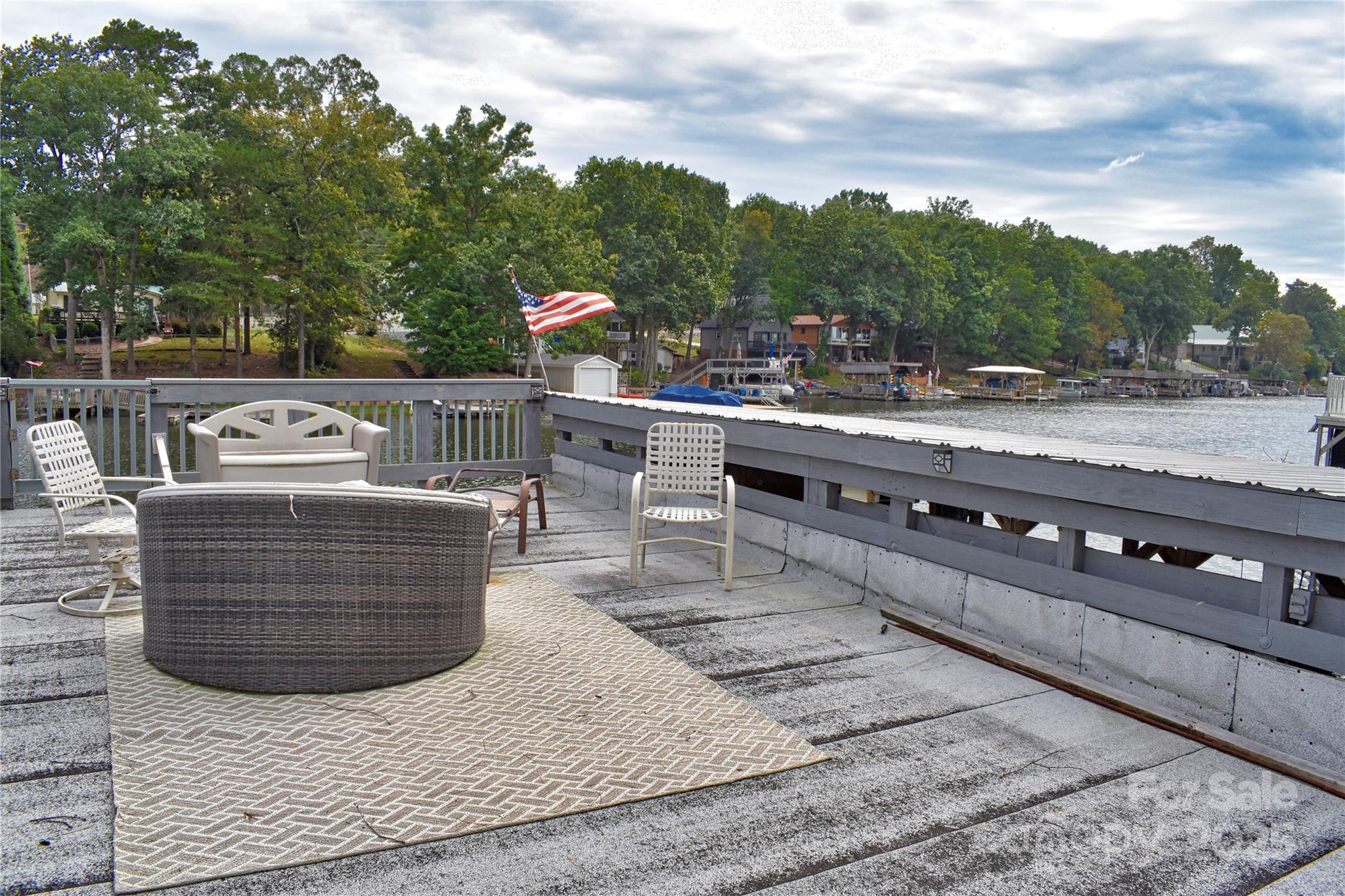 117 Sunrise Point — Badin Lake