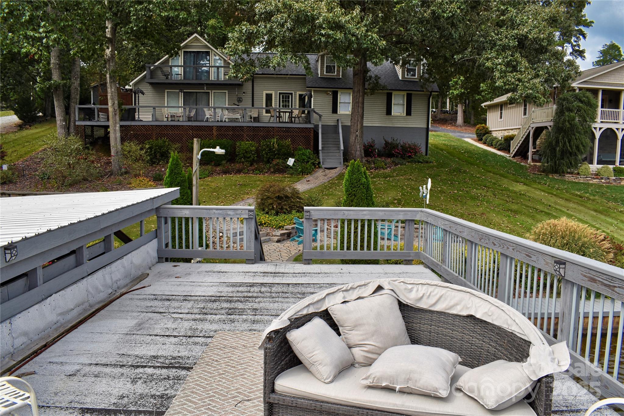 117 Sunrise Point — Badin Lake
