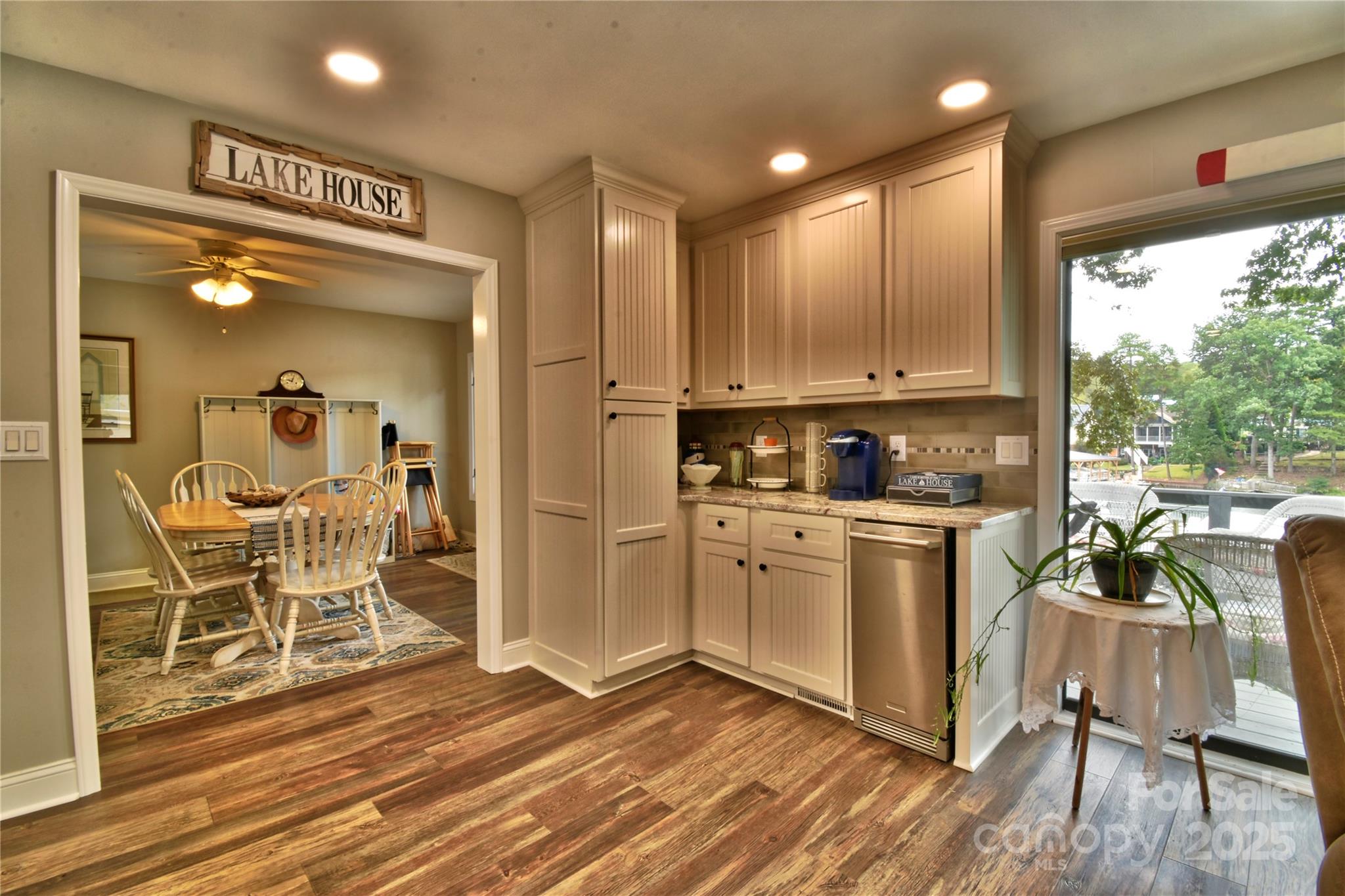 117 Sunrise Point — Badin Lake