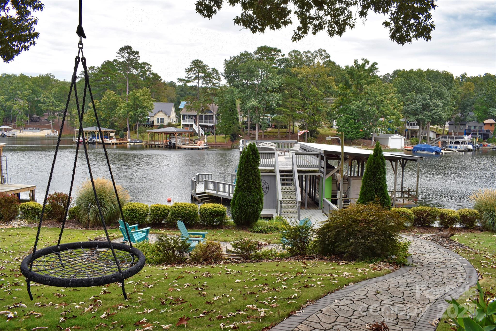 117 Sunrise Point — Badin Lake