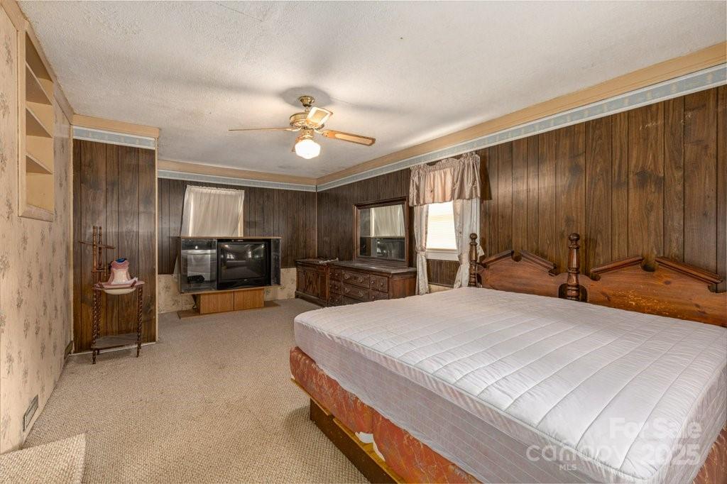 489 Ned Mcgimsey Road — Nebo