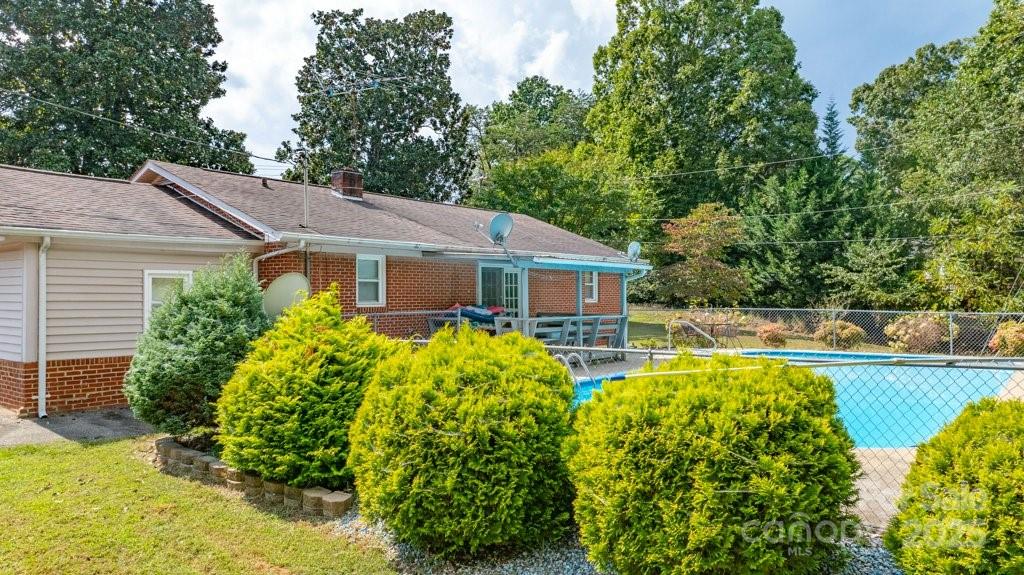 489 Ned Mcgimsey Road — Nebo