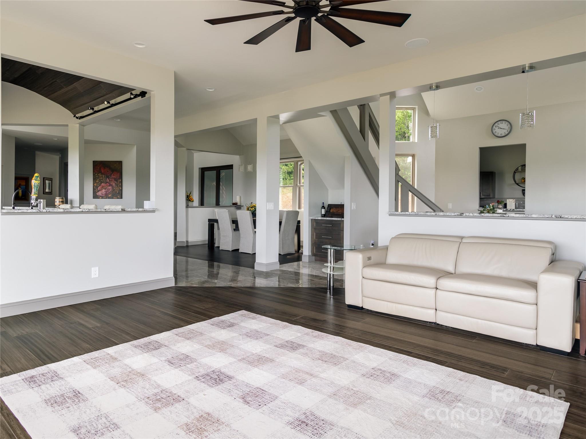 639 Byers Cove Road — Hendersonville