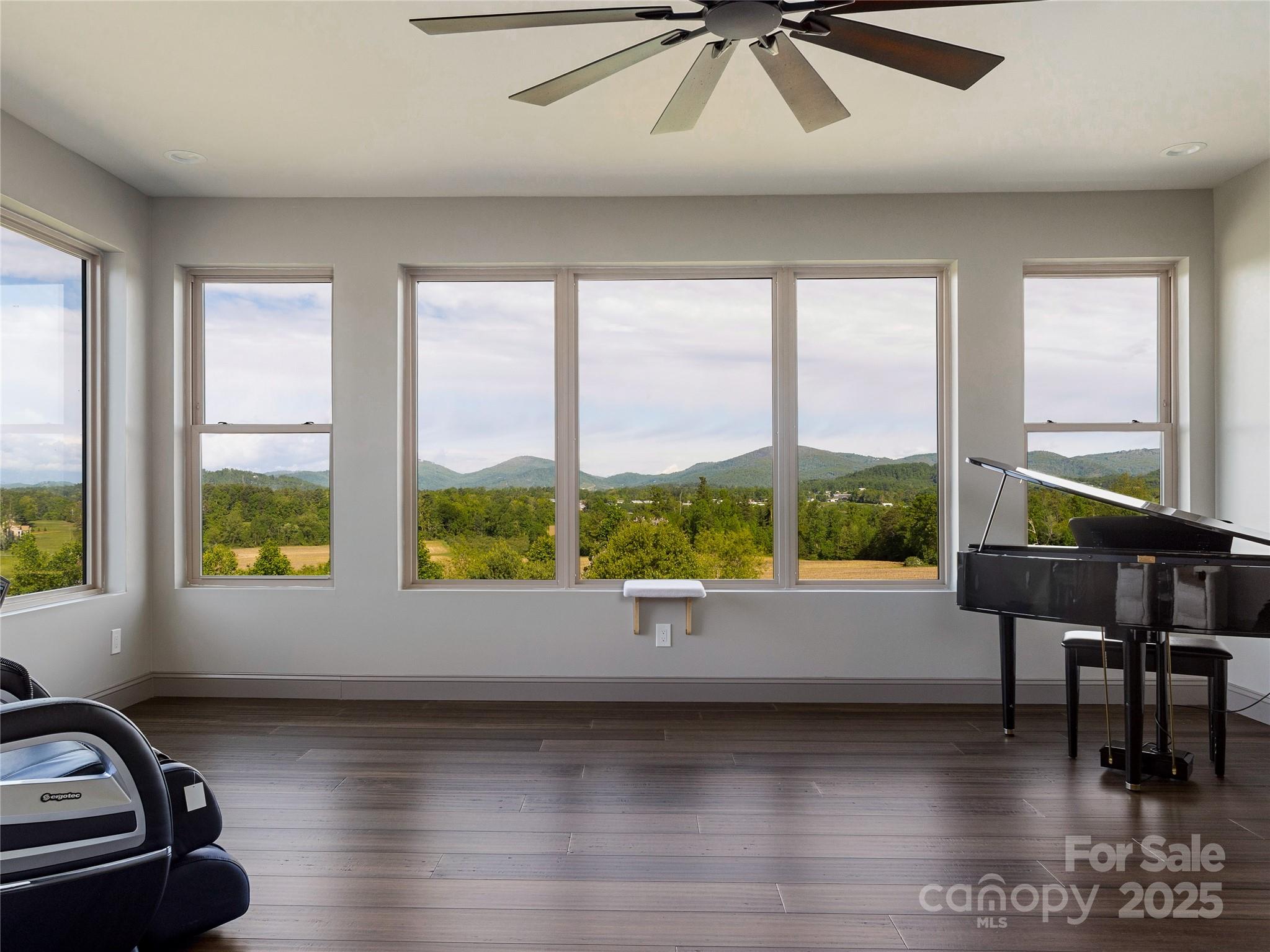 639 Byers Cove Road — Hendersonville