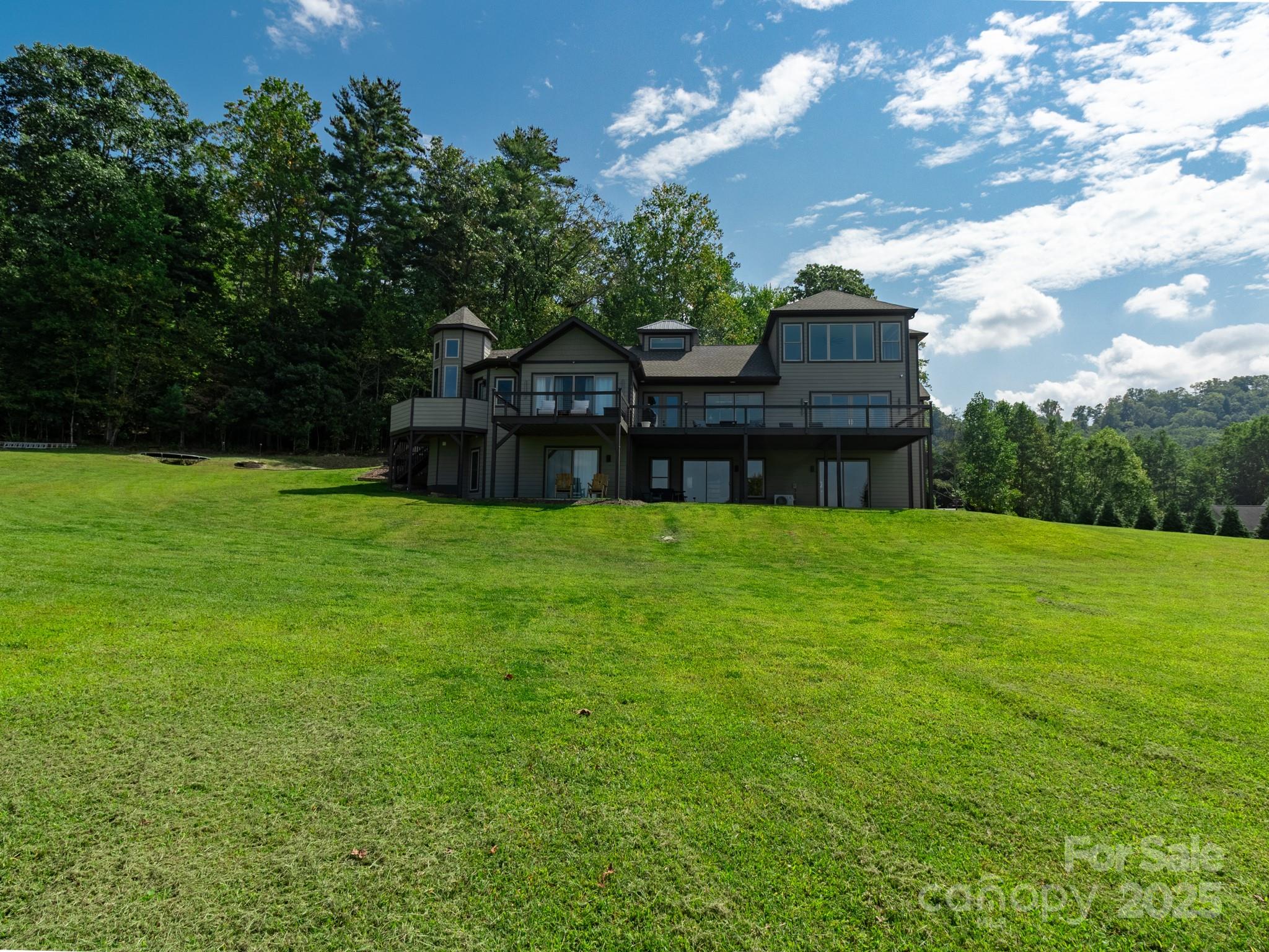 639 Byers Cove Road — Hendersonville