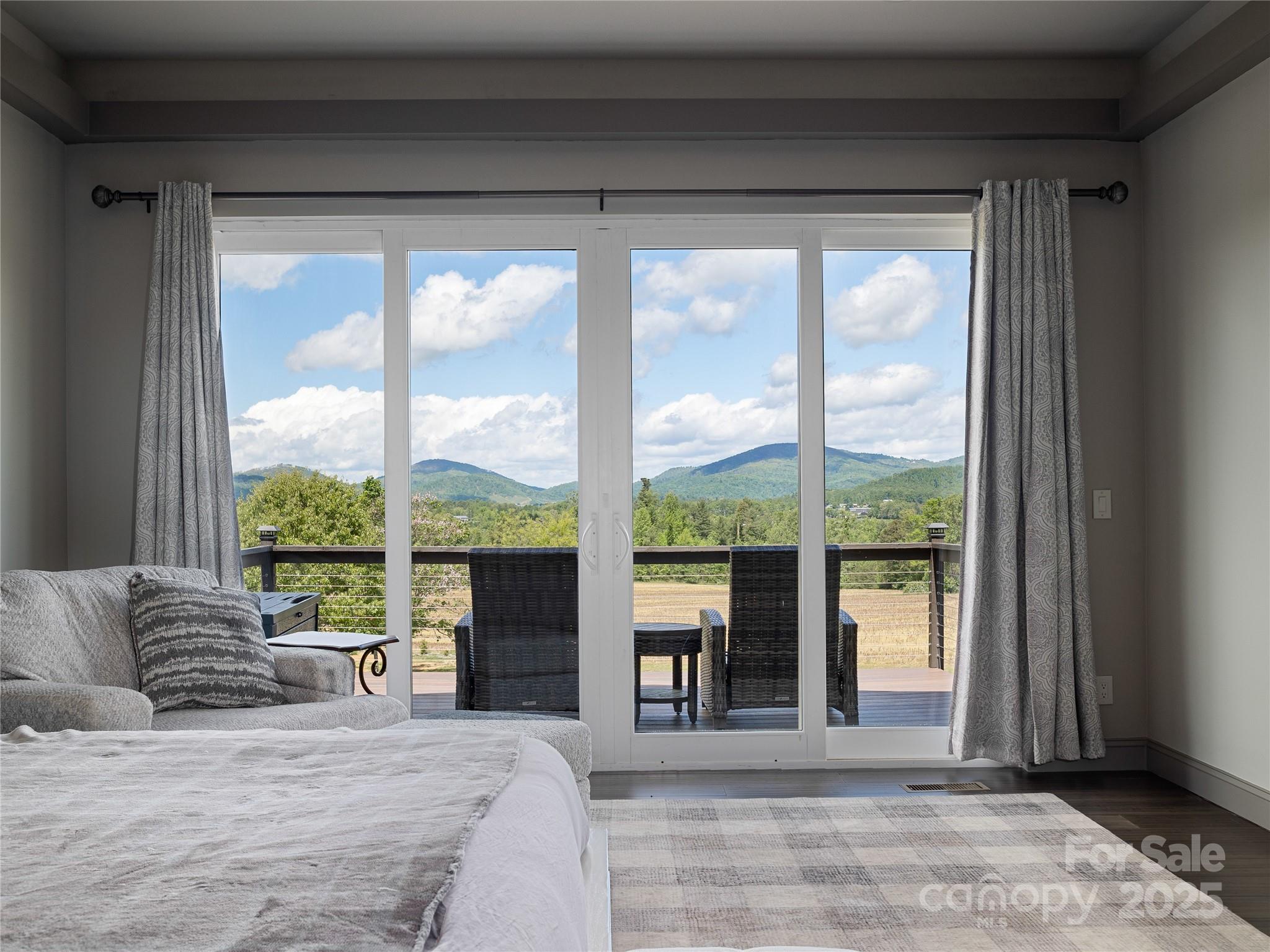 639 Byers Cove Road — Hendersonville