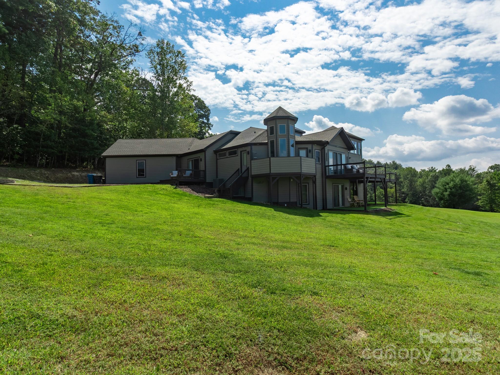 639 Byers Cove Road — Hendersonville