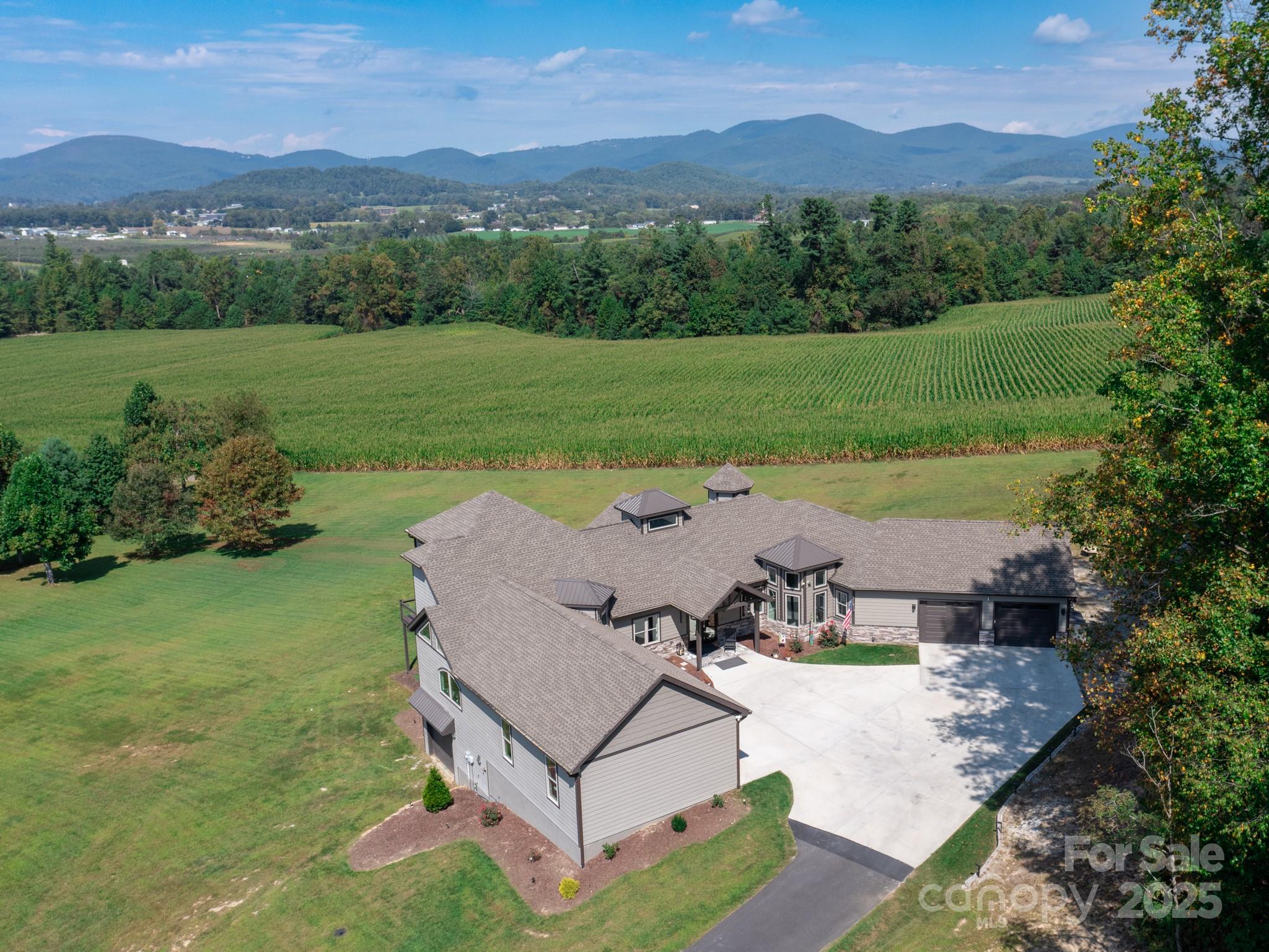 639 Byers Cove Road — Hendersonville