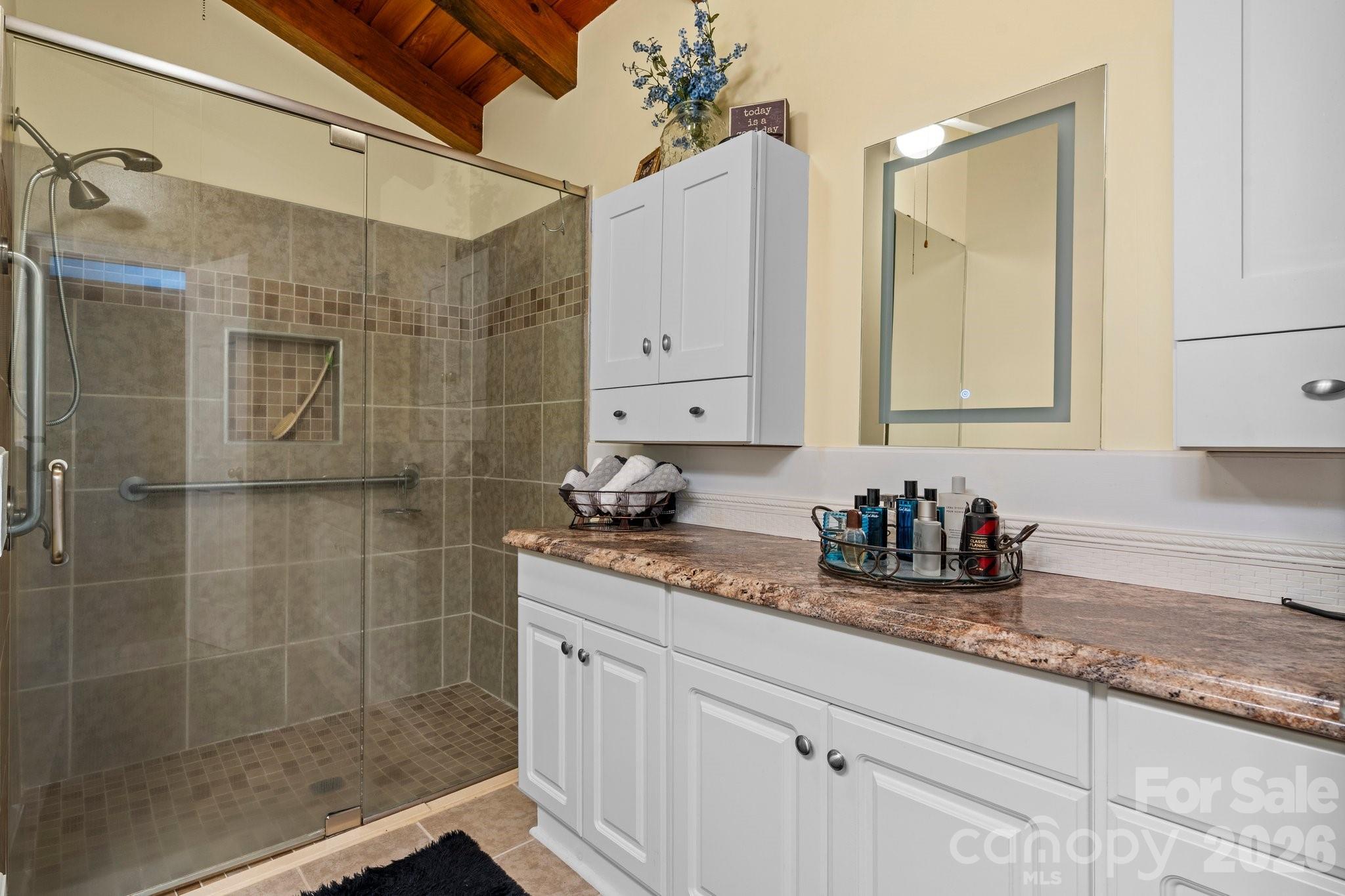 61 Honeycutt Lane — Nebo