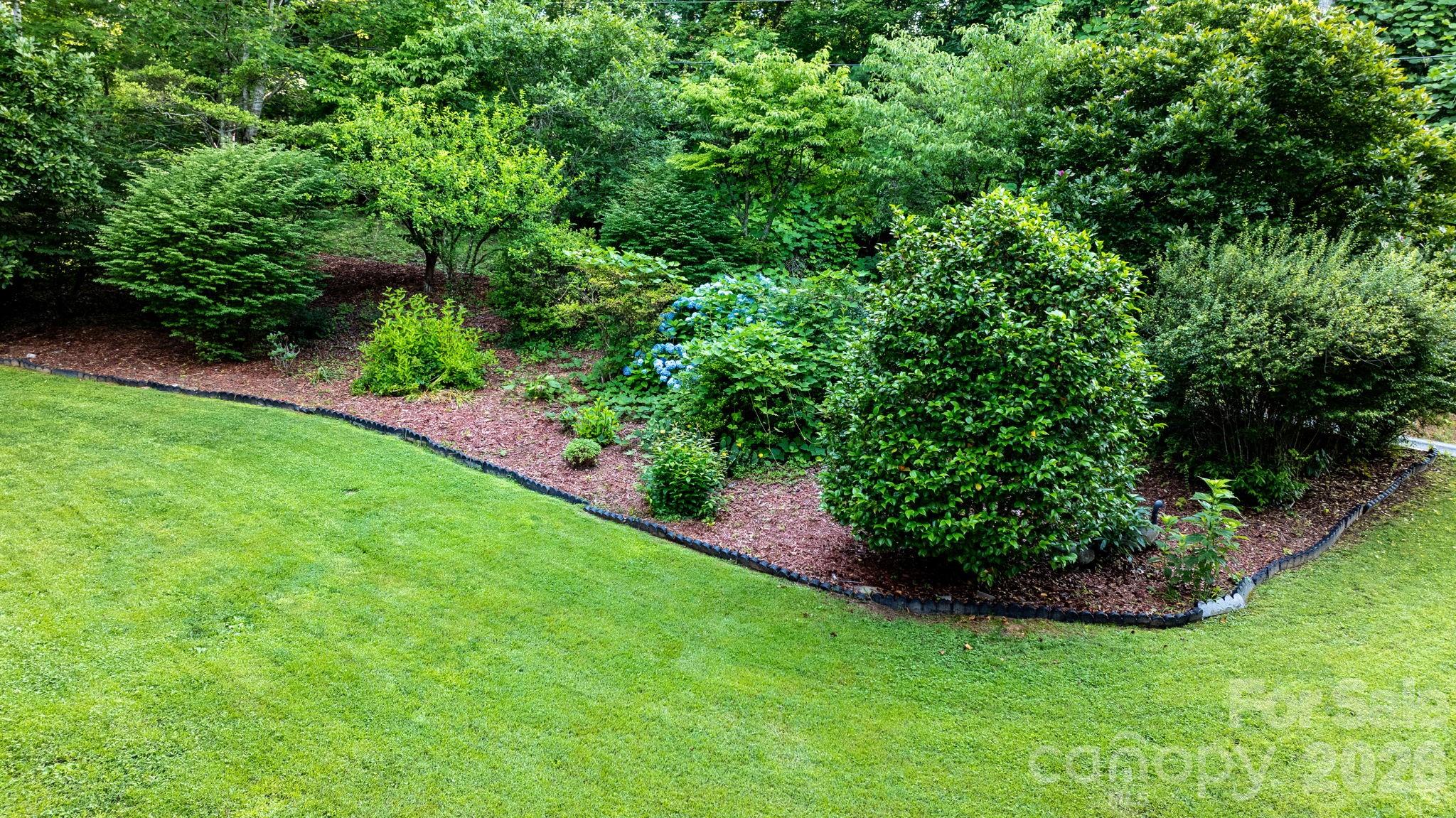 61 Honeycutt Lane — Nebo
