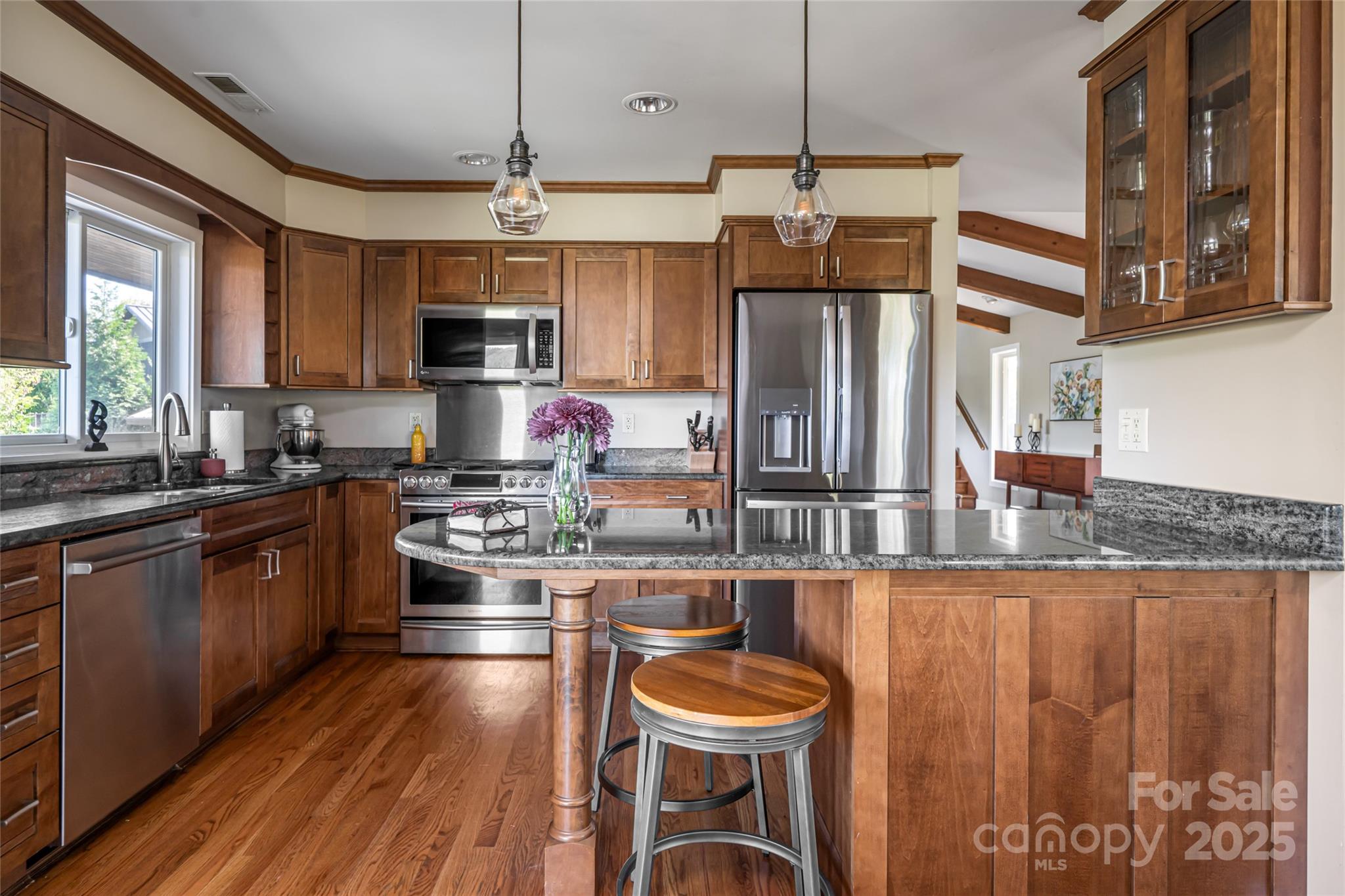 79 Horizon Hill Road — Asheville