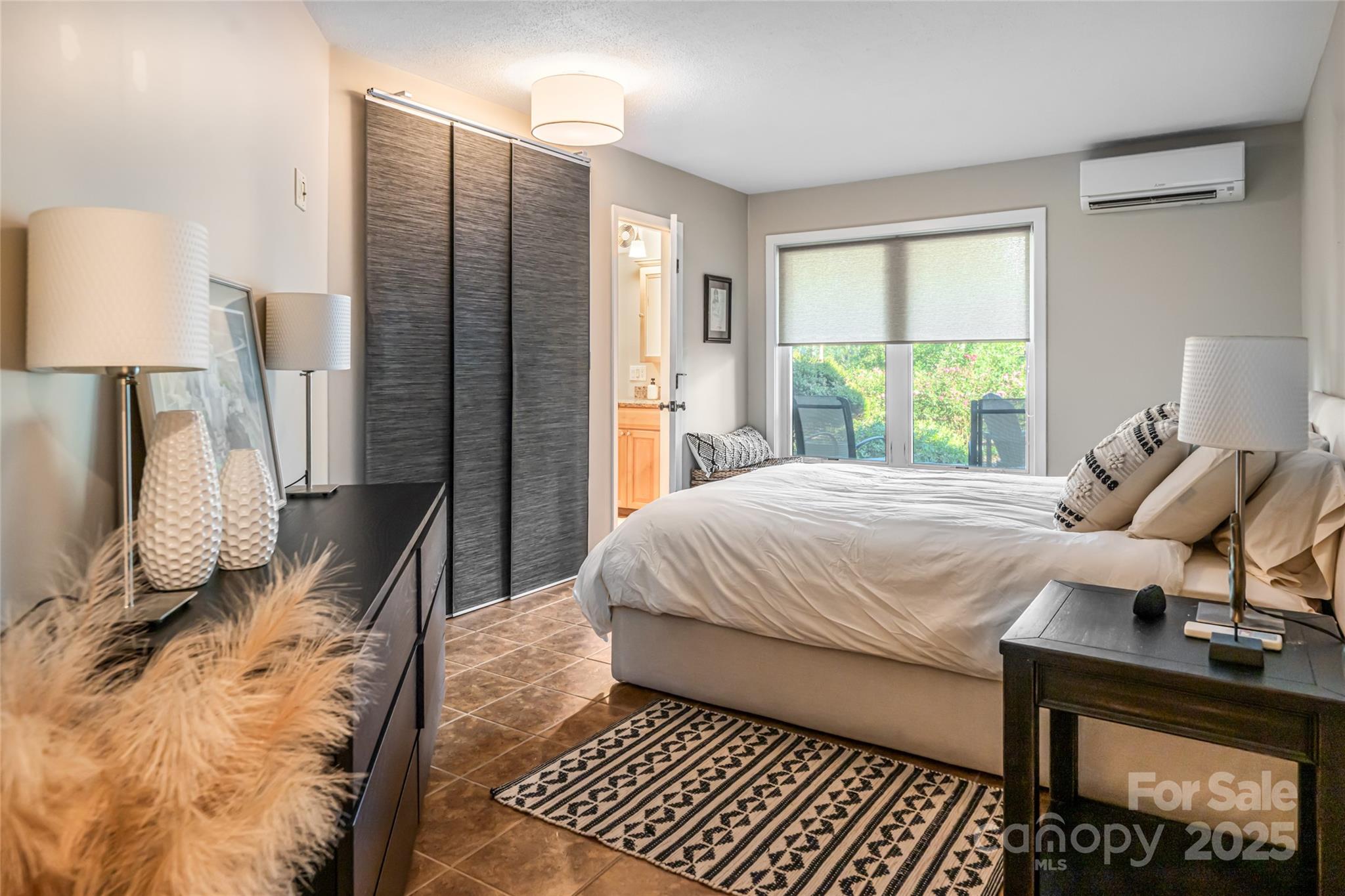 79 Horizon Hill Road — Asheville