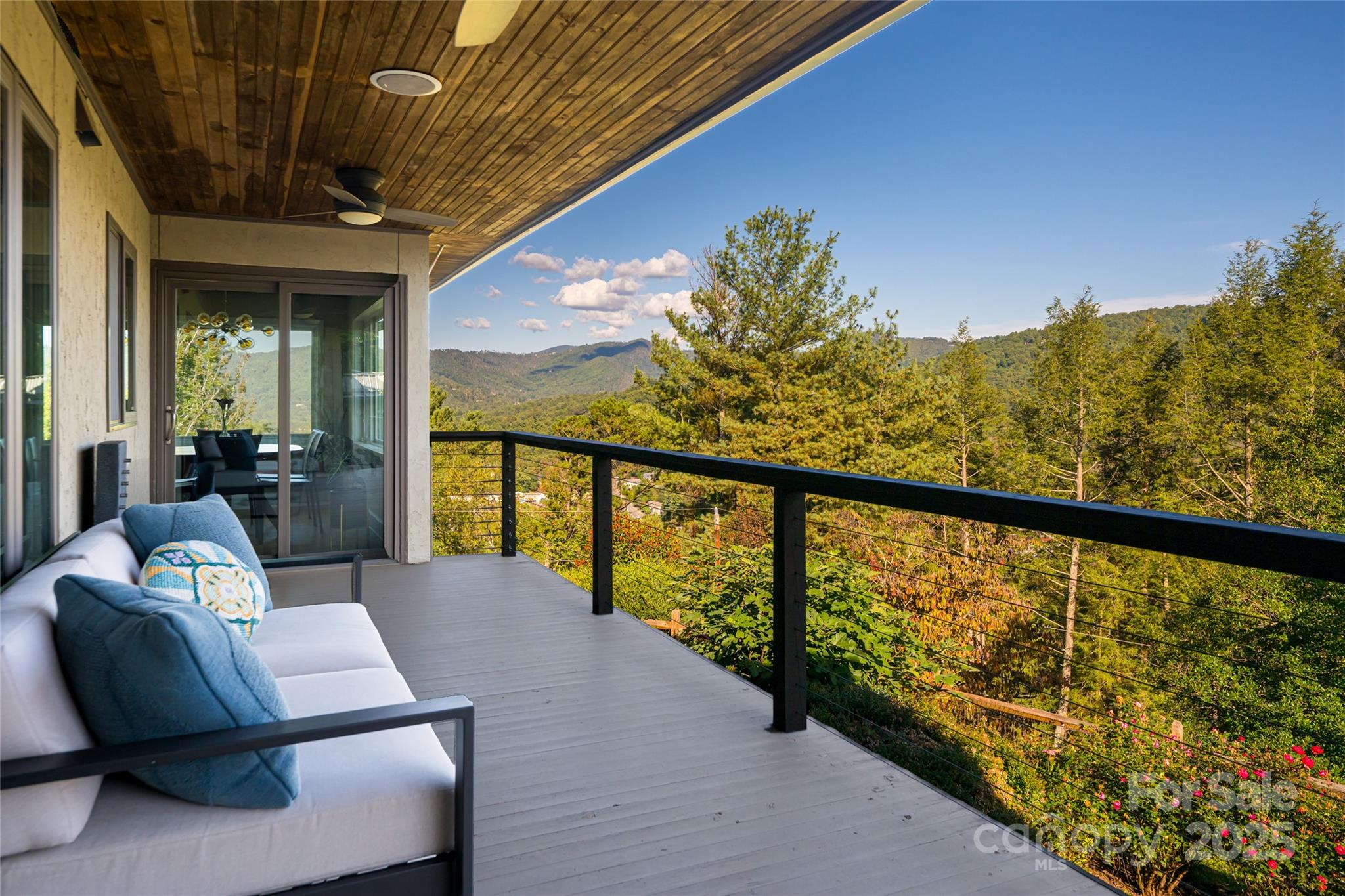 79 Horizon Hill Road — Asheville