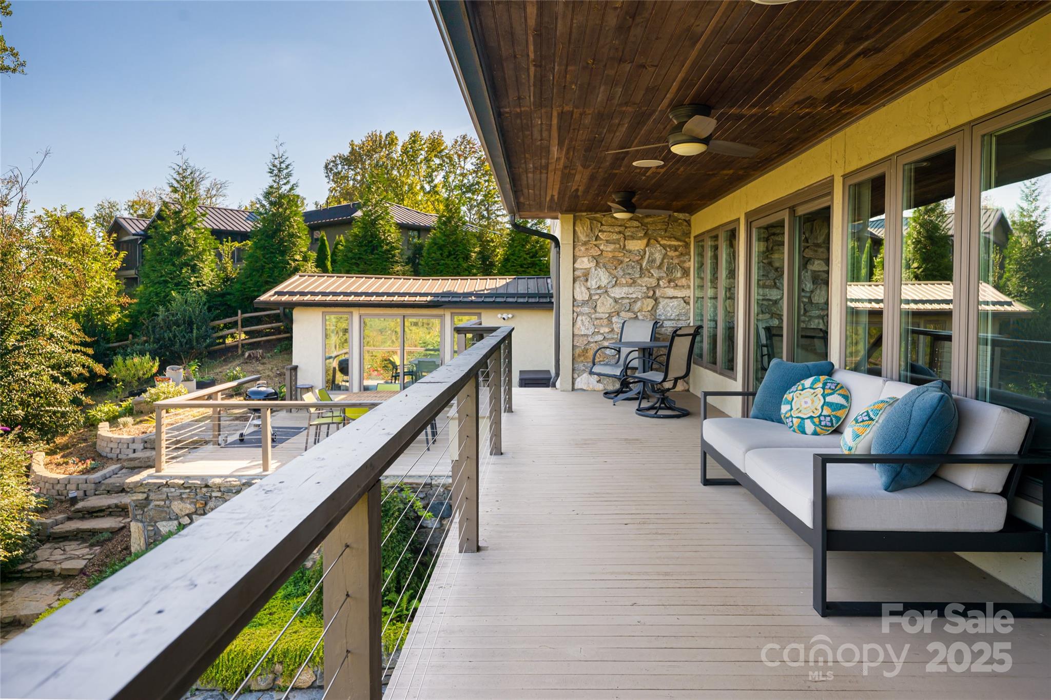 79 Horizon Hill Road — Asheville
