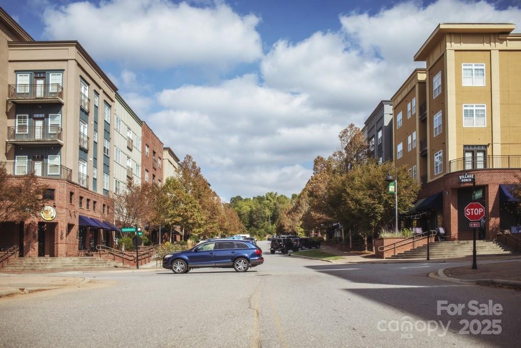 92 Senator Reynolds Road — Asheville