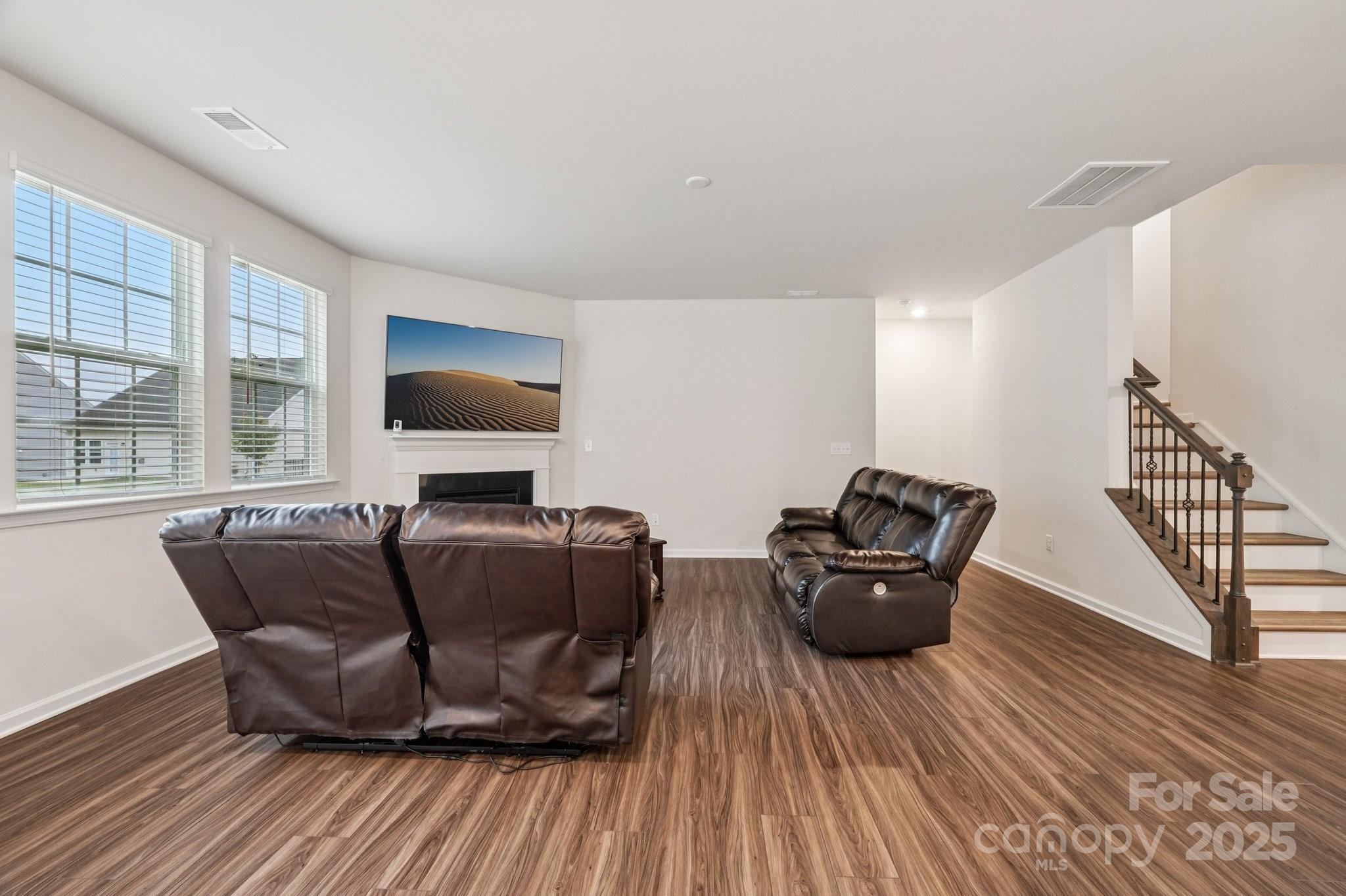 299 Hamptons Cove Road — Troutman