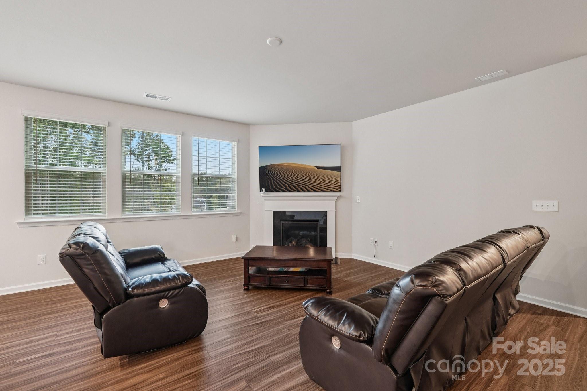 299 Hamptons Cove Road — Troutman