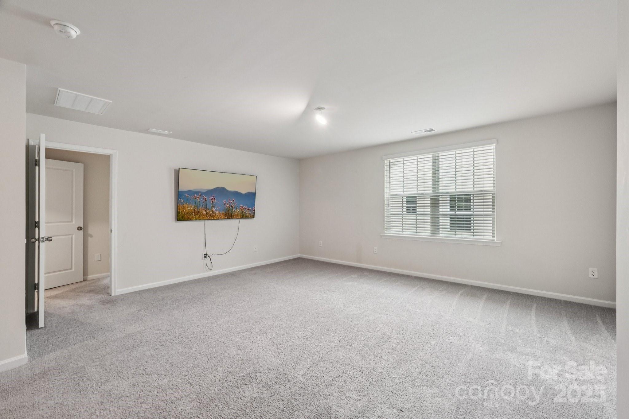 299 Hamptons Cove Road — Troutman