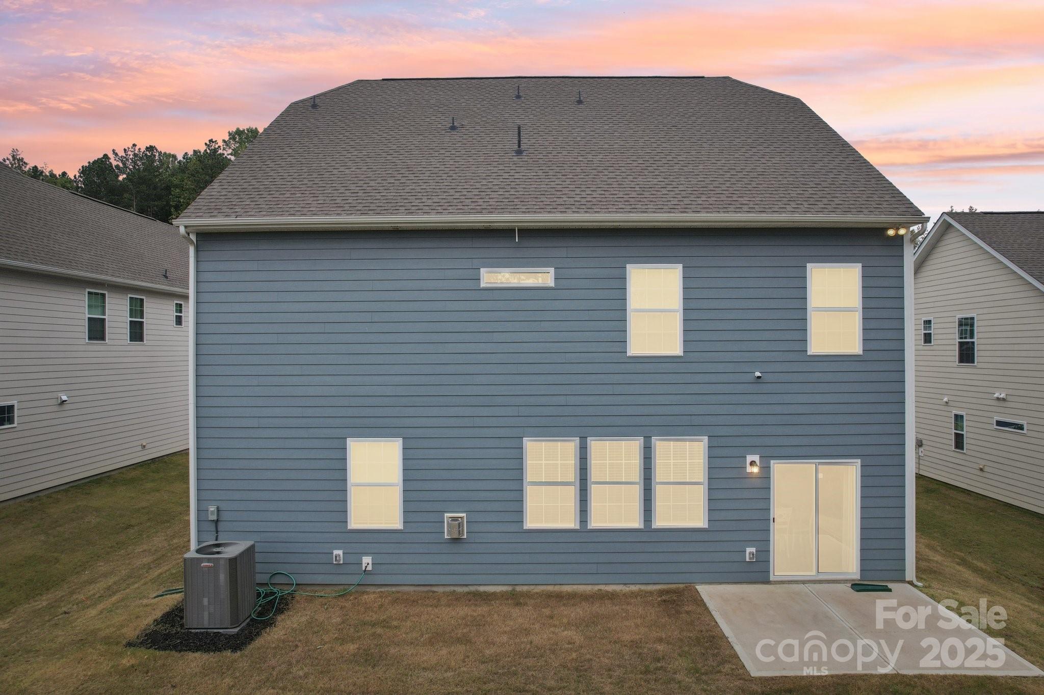 299 Hamptons Cove Road — Troutman