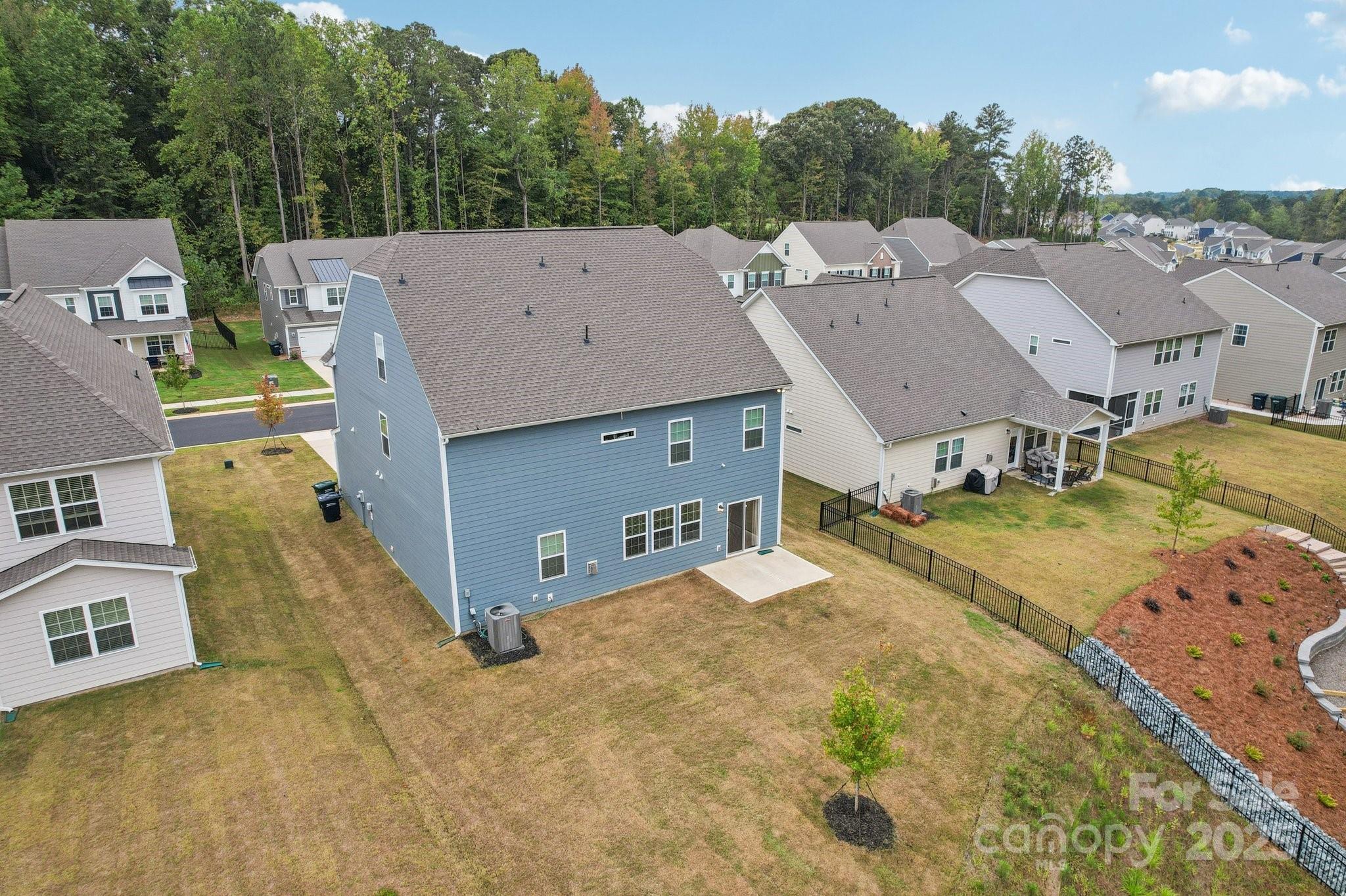 299 Hamptons Cove Road — Troutman