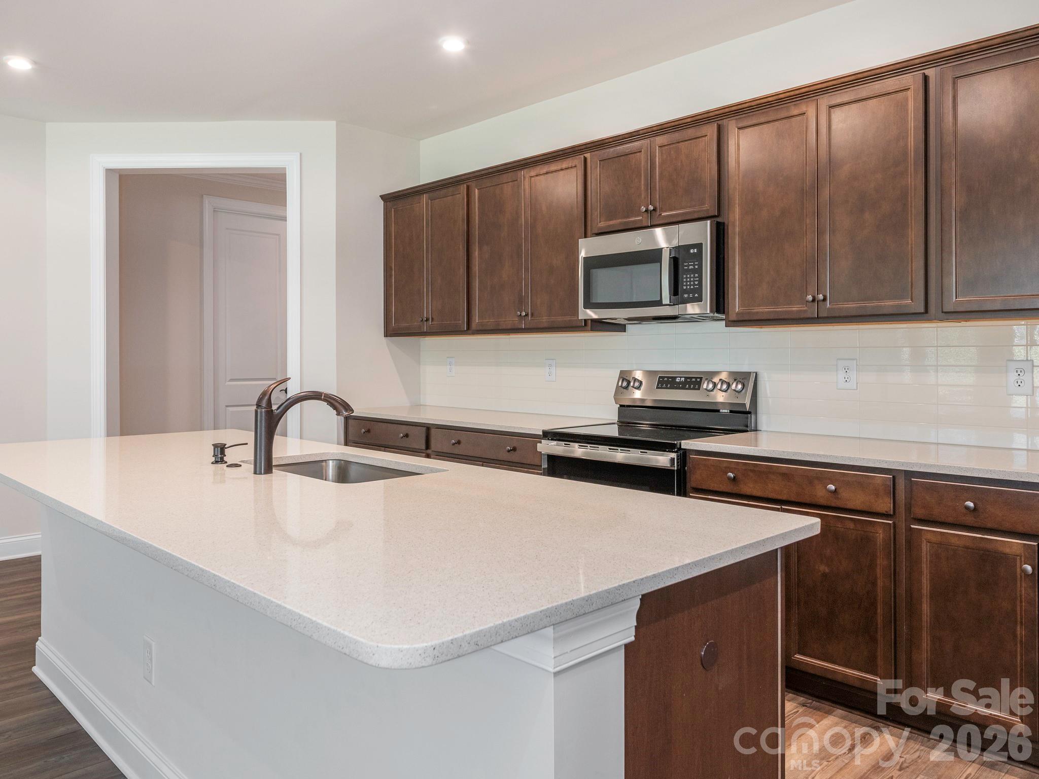 4423 Moxie Way — Charlotte