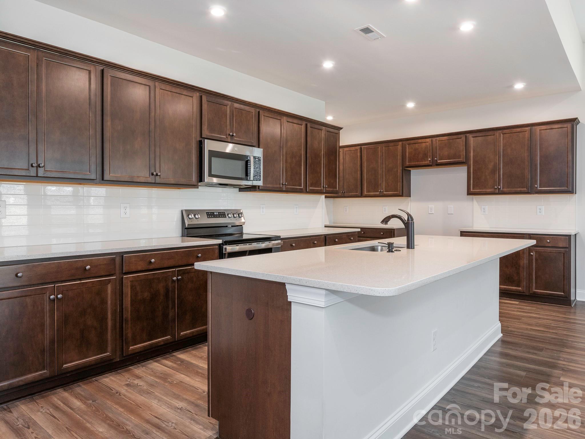 4423 Moxie Way — Charlotte