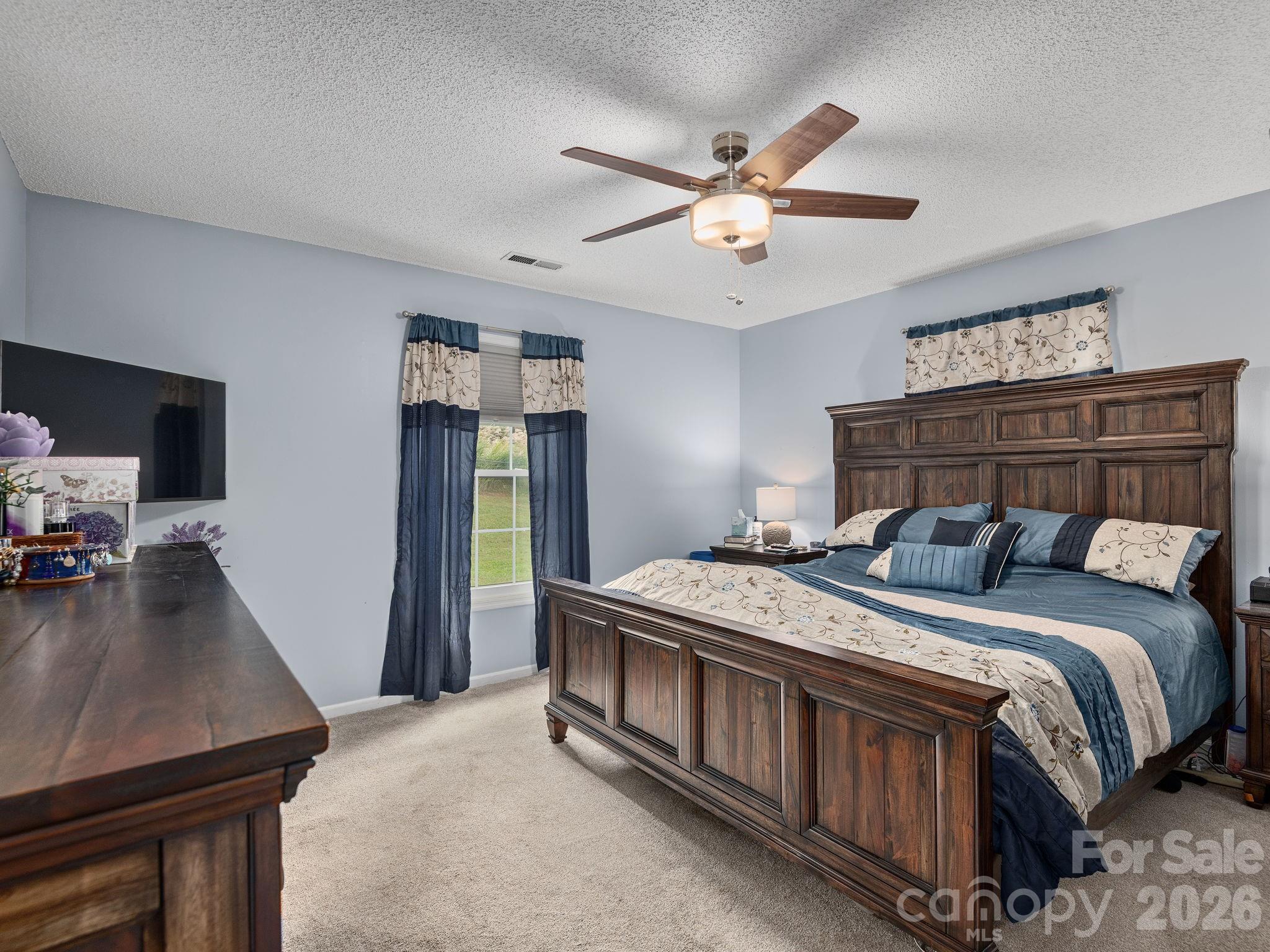 61 Blue Ridge Acres Road — Asheville