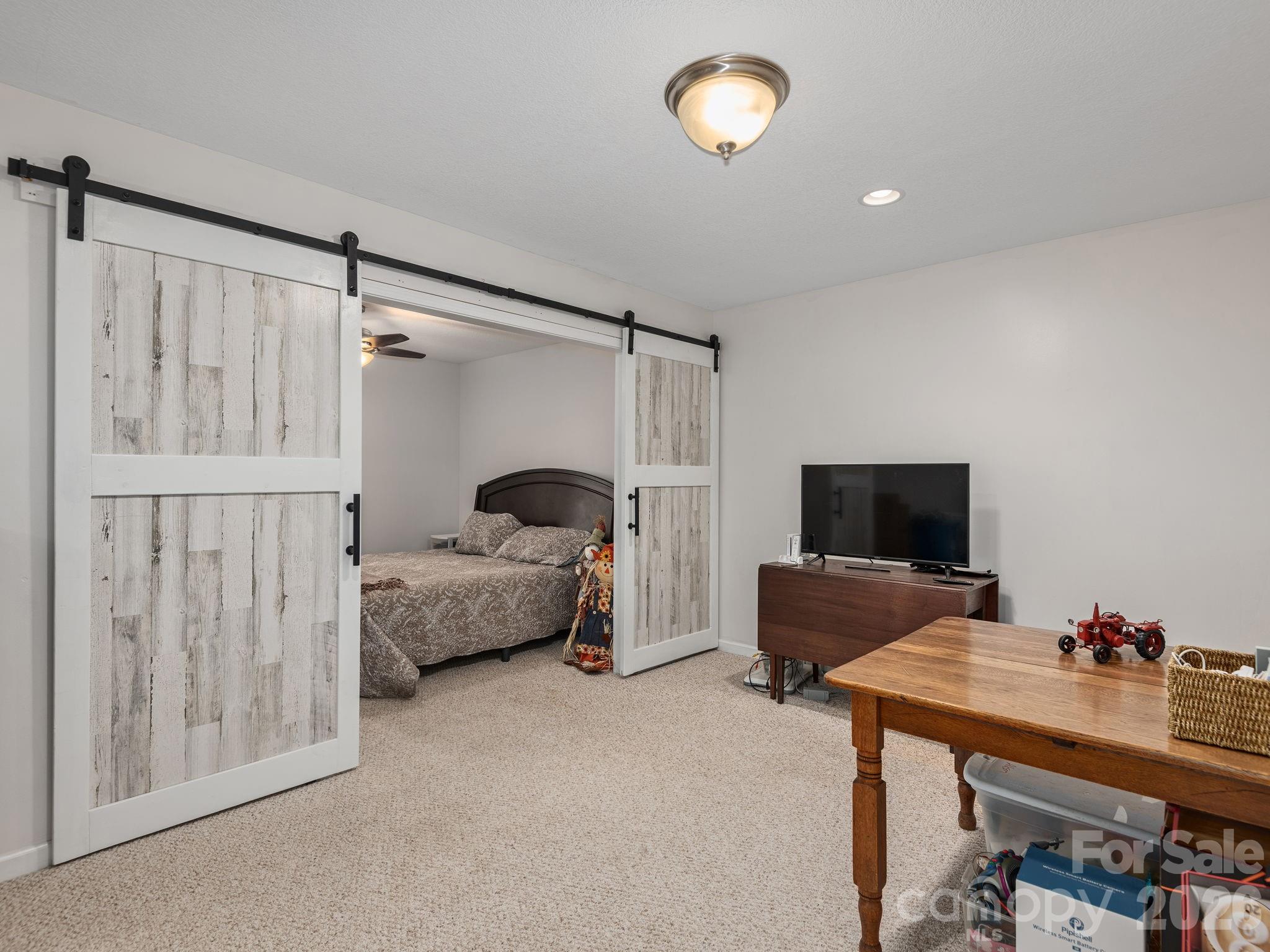61 Blue Ridge Acres Road — Asheville