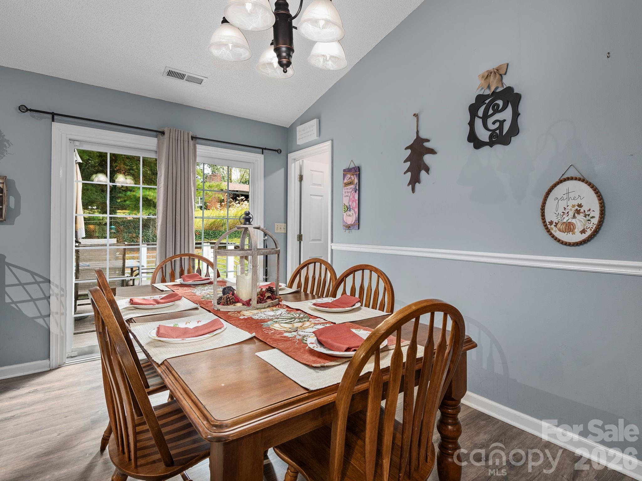 61 Blue Ridge Acres Road — Asheville